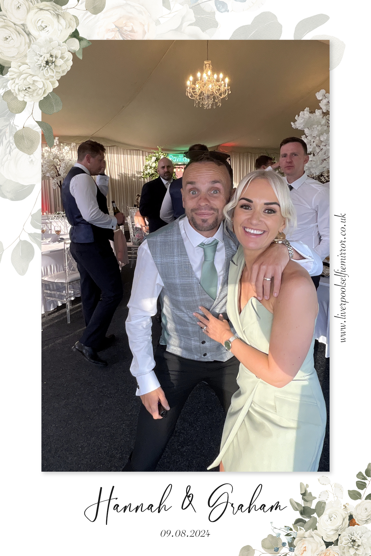 Hannah & Graham's Wedding | View more photos from the event at gallery.liverpoolselfiemirror.co.uk/u/LiverpoolSelfieMirror/Hannah-Grahams-Wedding