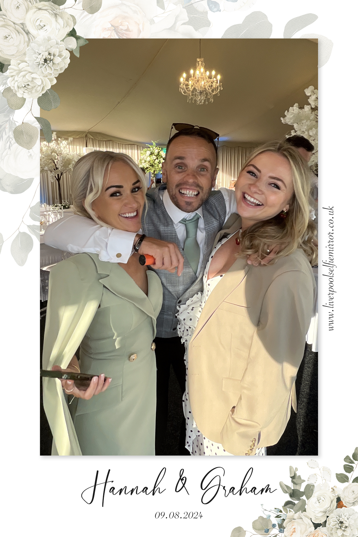 Hannah & Graham's Wedding | View more photos from the event at gallery.liverpoolselfiemirror.co.uk/u/LiverpoolSelfieMirror/Hannah-Grahams-Wedding