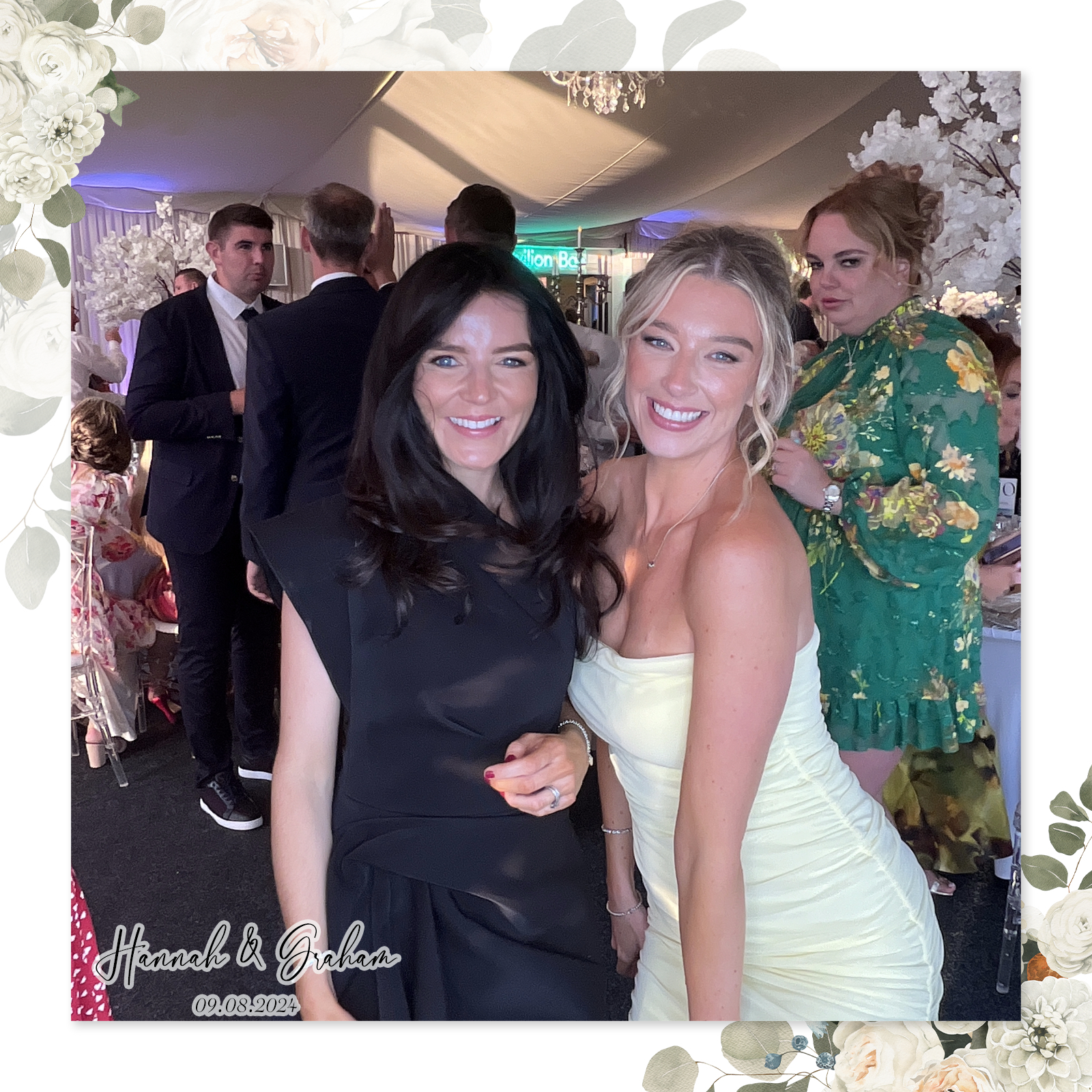 Hannah & Graham's Wedding | View more photos from the event at gallery.liverpoolselfiemirror.co.uk/u/LiverpoolSelfieMirror/Hannah-Grahams-Wedding