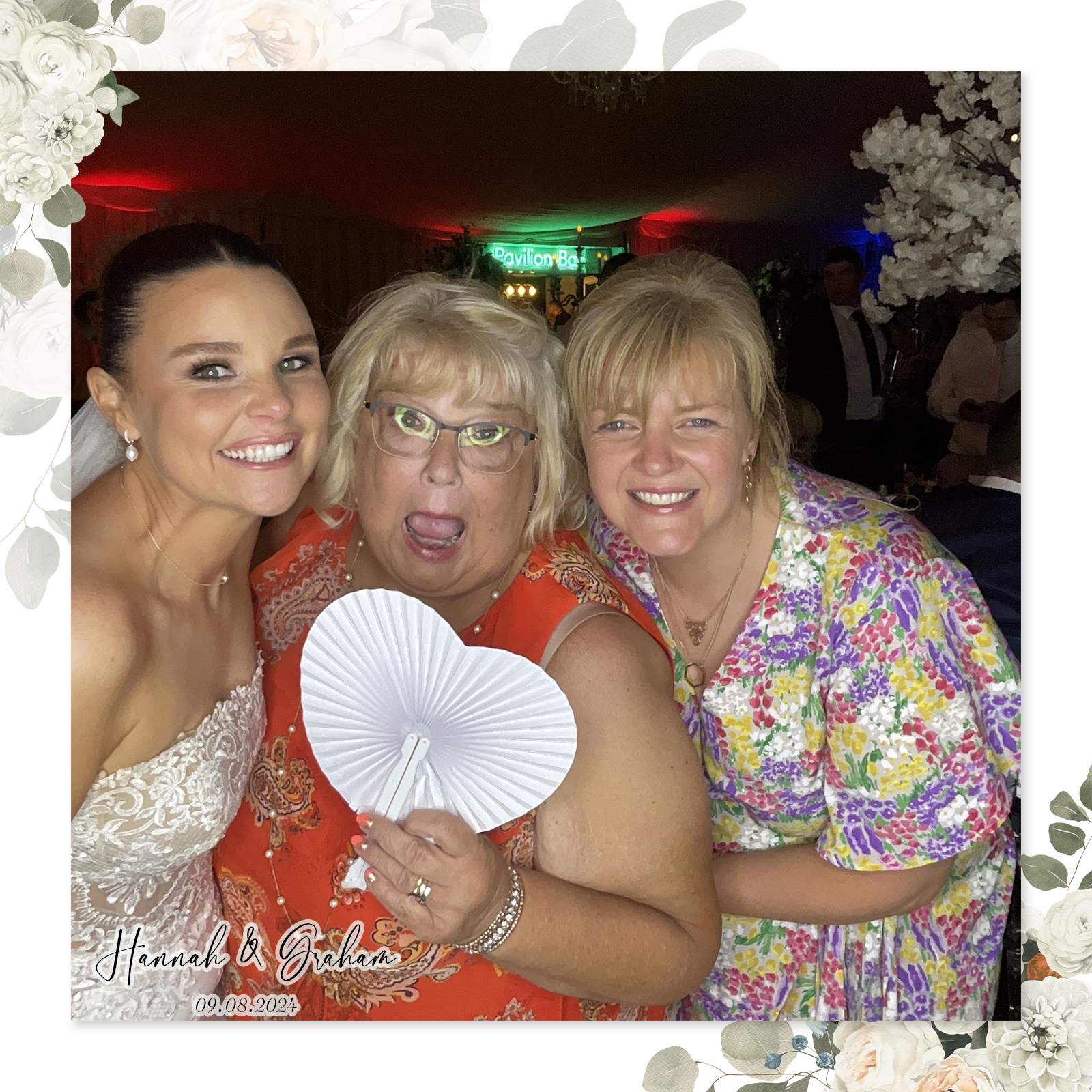 Hannah & Graham's Wedding | View more photos from the event at gallery.liverpoolselfiemirror.co.uk/u/LiverpoolSelfieMirror/Hannah-Grahams-Wedding