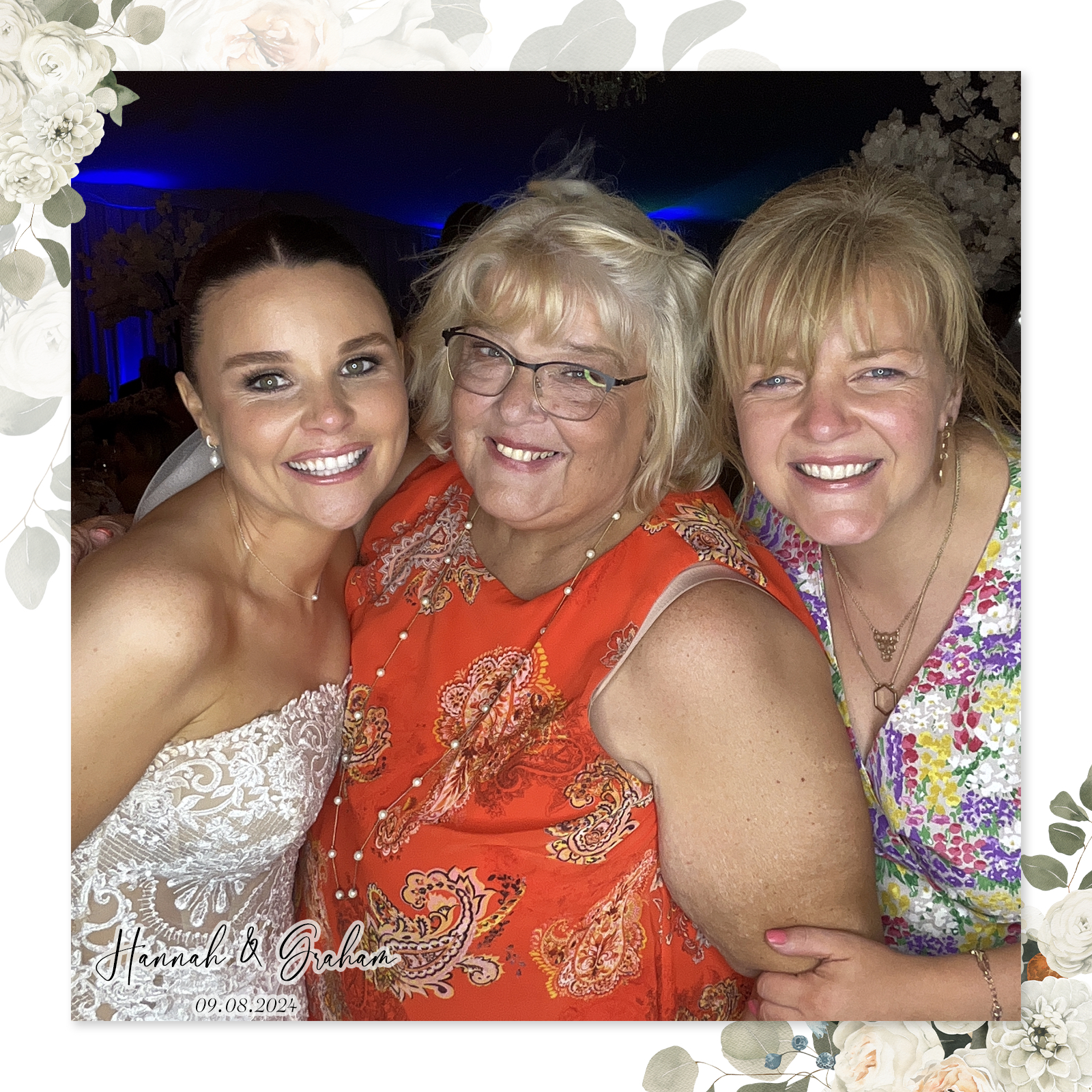 Hannah & Graham's Wedding | View more photos from the event at gallery.liverpoolselfiemirror.co.uk/u/LiverpoolSelfieMirror/Hannah-Grahams-Wedding