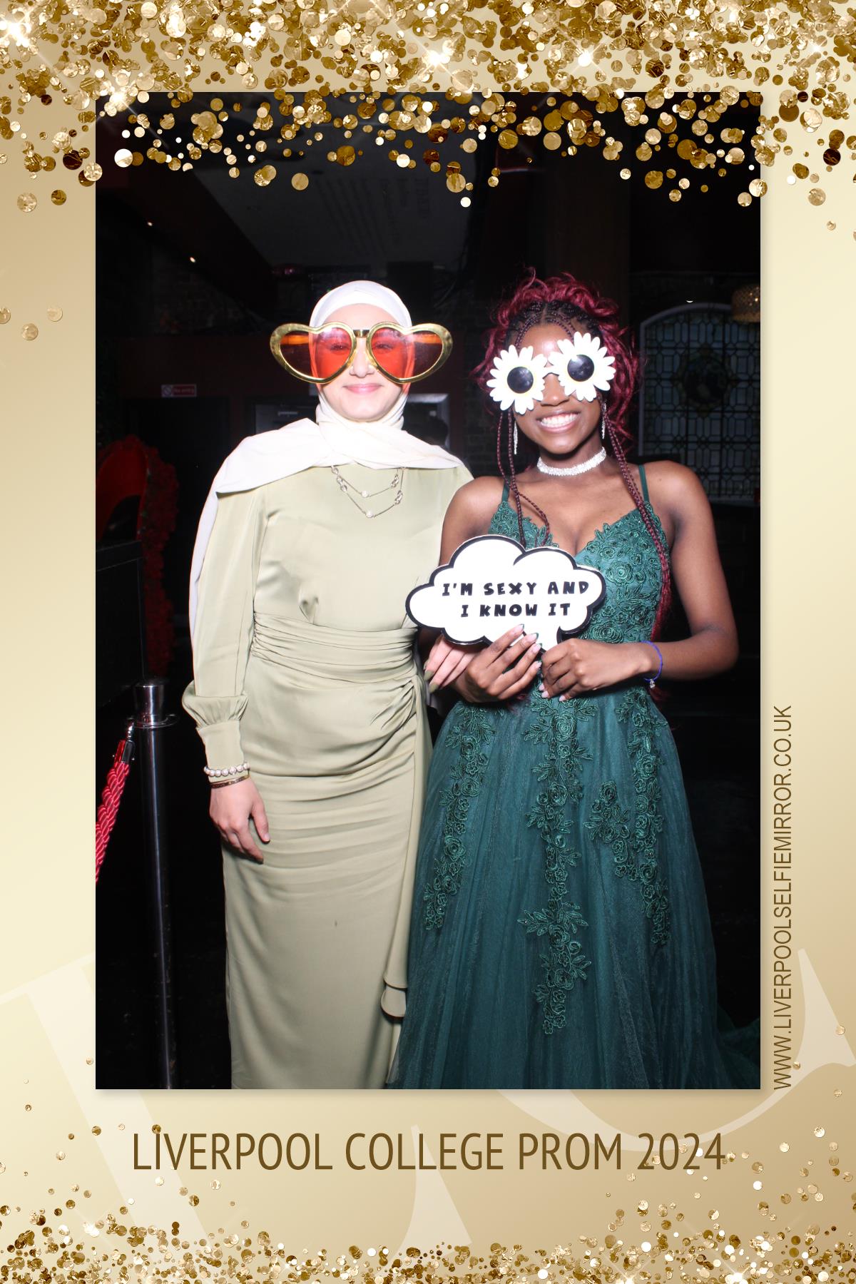 Liverpool College Sixth Form Prom | View more photos from the event at gallery.liverpoolselfiemirror.co.uk/u/LiverpoolSelfieMirror/Liverpool-College-Sixth-Form-Prom