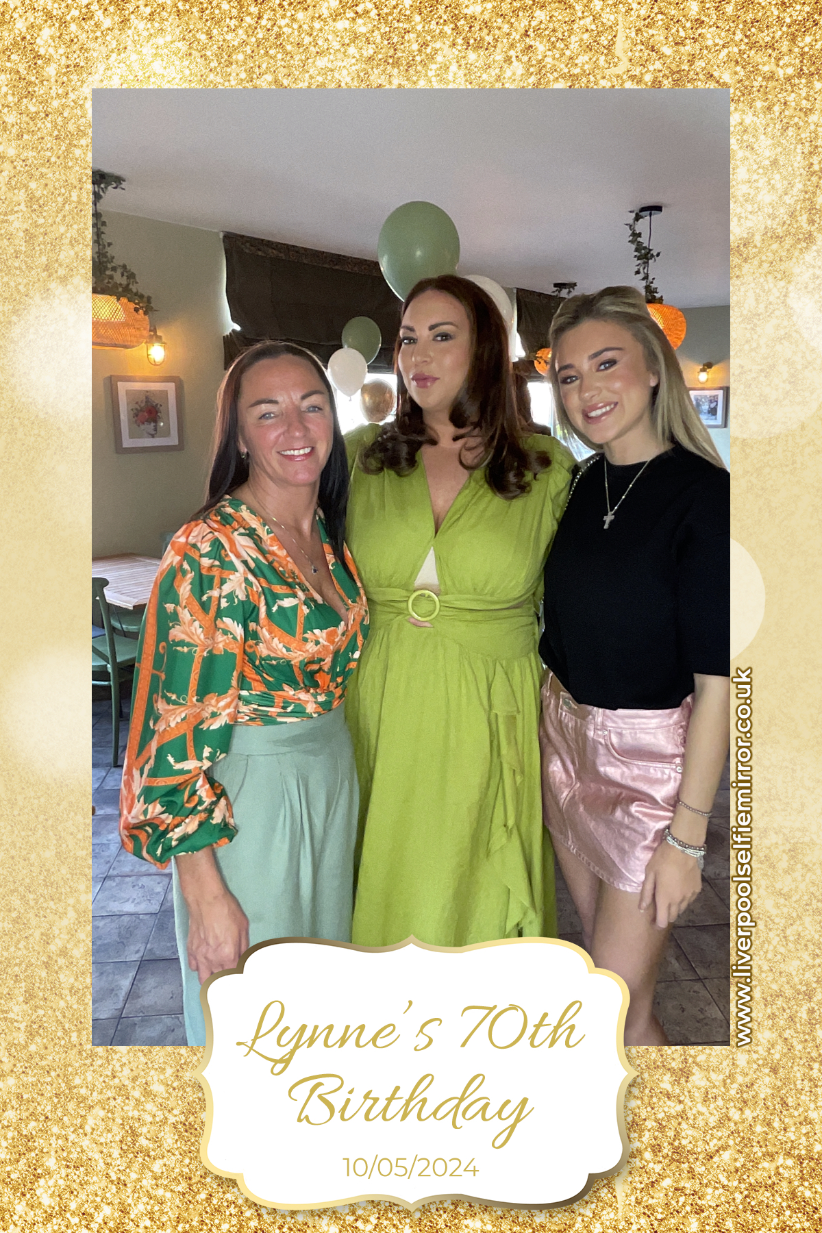 Lynne's 70th Birthday | View more photos from the event at gallery.liverpoolselfiemirror.co.uk/u/LiverpoolSelfieMirror/Lynnes-70th-Birthday