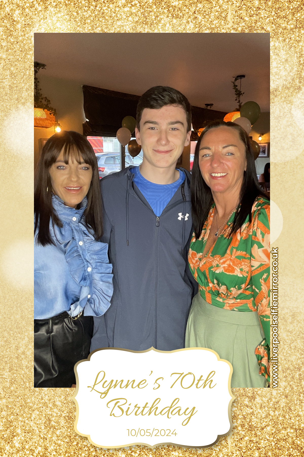 Lynne's 70th Birthday | View more photos from the event at gallery.liverpoolselfiemirror.co.uk/u/LiverpoolSelfieMirror/Lynnes-70th-Birthday