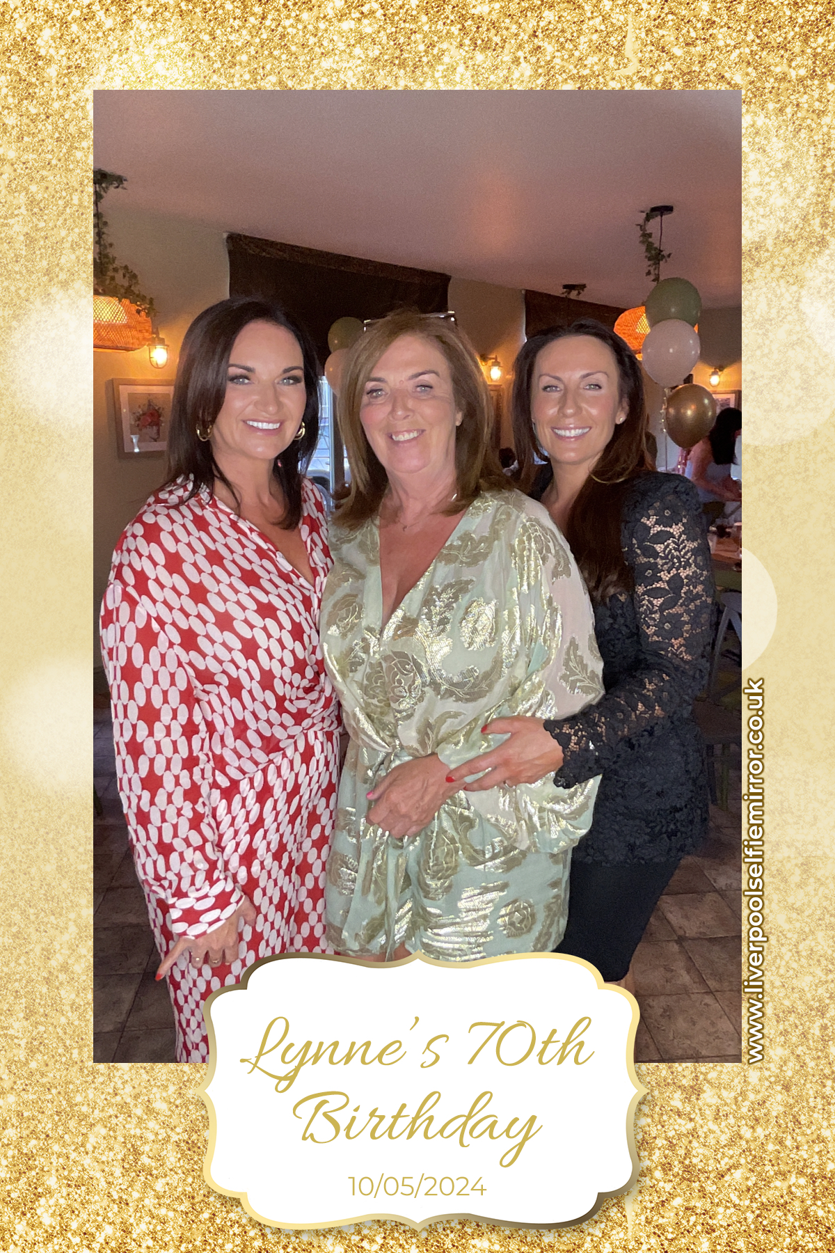 Lynne's 70th Birthday | View more photos from the event at gallery.liverpoolselfiemirror.co.uk/u/LiverpoolSelfieMirror/Lynnes-70th-Birthday