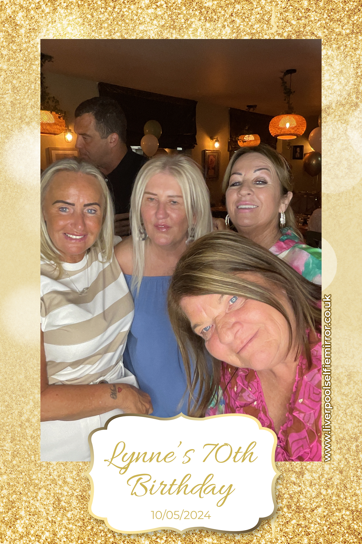 Lynne's 70th Birthday | View more photos from the event at gallery.liverpoolselfiemirror.co.uk/u/LiverpoolSelfieMirror/Lynnes-70th-Birthday