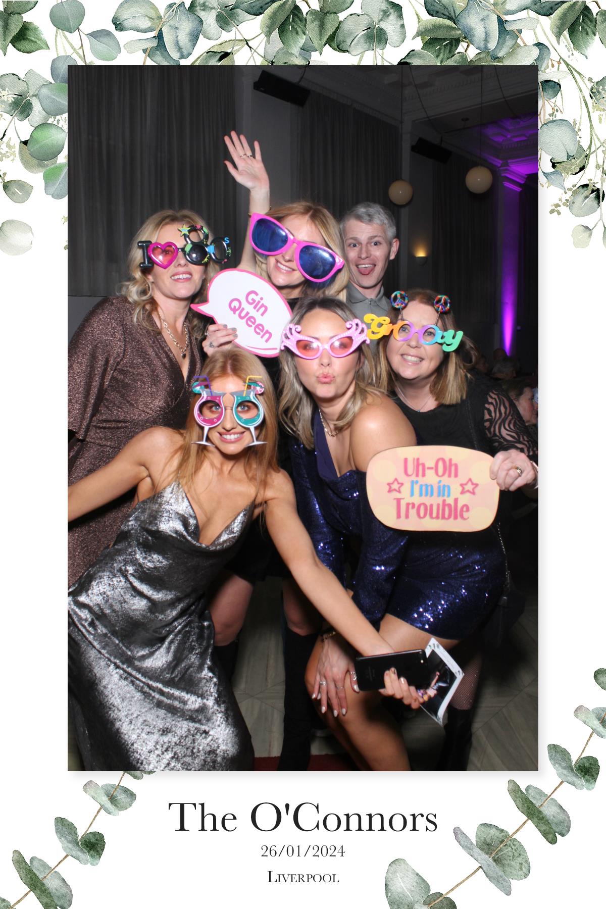 The O'Connors | View more photos from the event at gallery.liverpoolselfiemirror.co.uk/u/LiverpoolSelfieMirror/The-OConnors