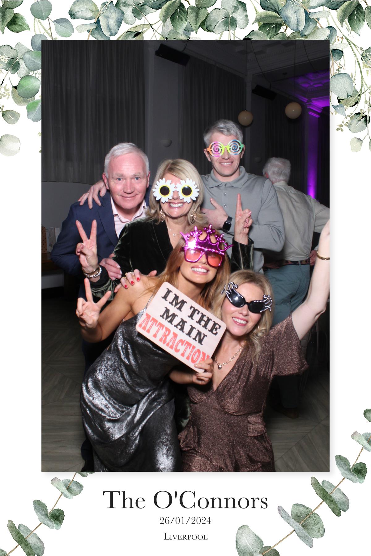 The O'Connors | View more photos from the event at gallery.liverpoolselfiemirror.co.uk/u/LiverpoolSelfieMirror/The-OConnors