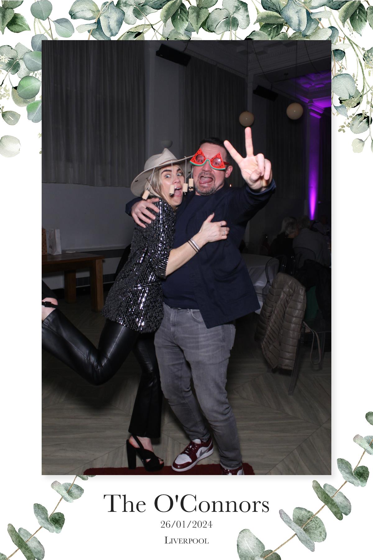 The O'Connors | View more photos from the event at gallery.liverpoolselfiemirror.co.uk/u/LiverpoolSelfieMirror/The-OConnors