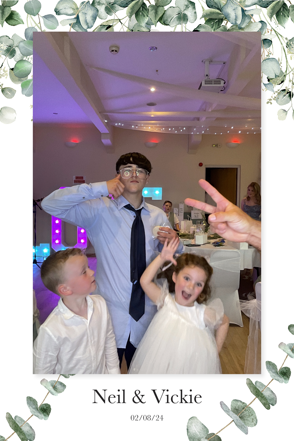 Vickie & Neil's Wedding | View more photos from the event at gallery.liverpoolselfiemirror.co.uk/u/LiverpoolSelfieMirror/Vickie-Neils-Wedding