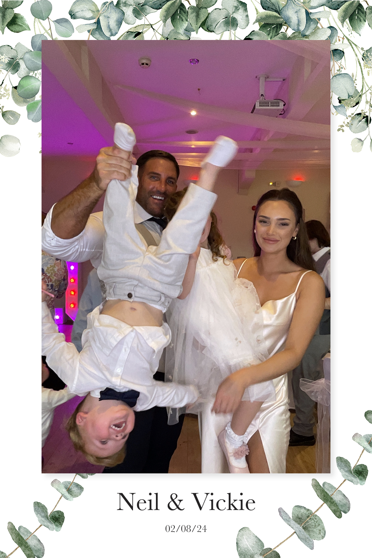 Vickie & Neil's Wedding | View more photos from the event at gallery.liverpoolselfiemirror.co.uk/u/LiverpoolSelfieMirror/Vickie-Neils-Wedding