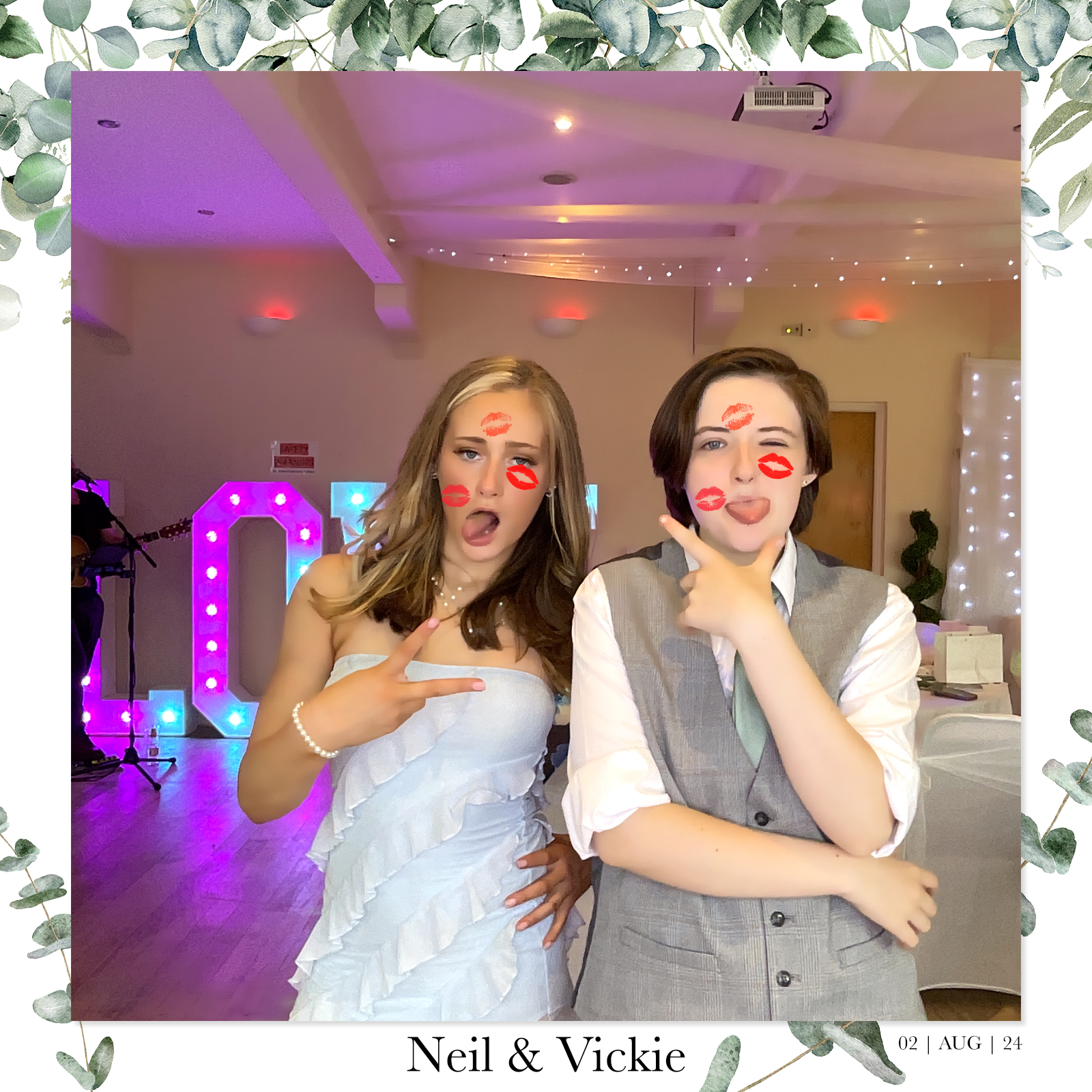 Vickie & Neil's Wedding | View more photos from the event at gallery.liverpoolselfiemirror.co.uk/u/LiverpoolSelfieMirror/Vickie-Neils-Wedding