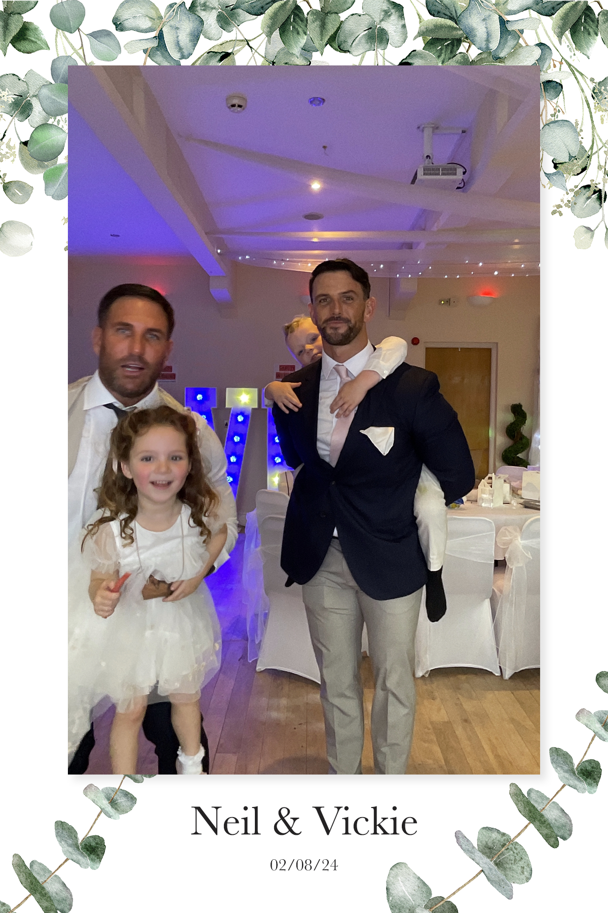 Vickie & Neil's Wedding | View more photos from the event at gallery.liverpoolselfiemirror.co.uk/u/LiverpoolSelfieMirror/Vickie-Neils-Wedding