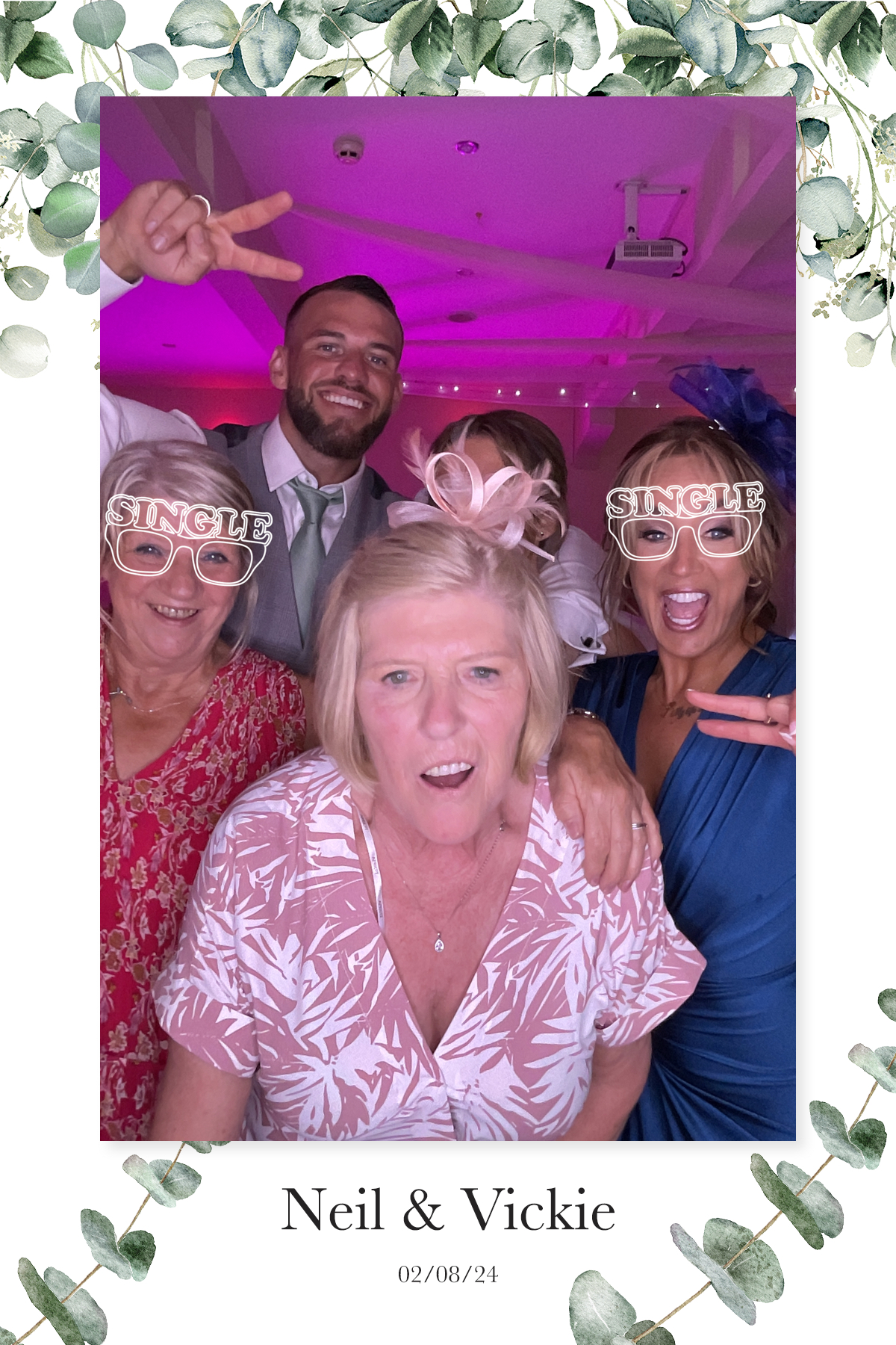Vickie & Neil's Wedding | View more photos from the event at gallery.liverpoolselfiemirror.co.uk/u/LiverpoolSelfieMirror/Vickie-Neils-Wedding