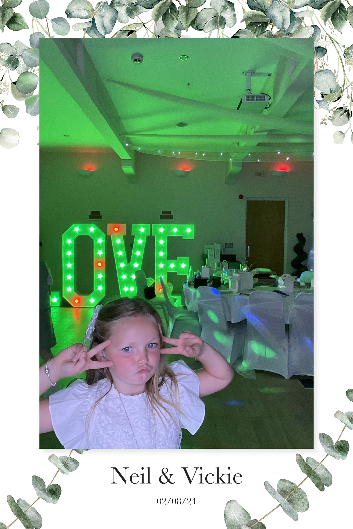 Vickie & Neil's Wedding | View more photos from the event at gallery.liverpoolselfiemirror.co.uk/u/LiverpoolSelfieMirror/Vickie-Neils-Wedding