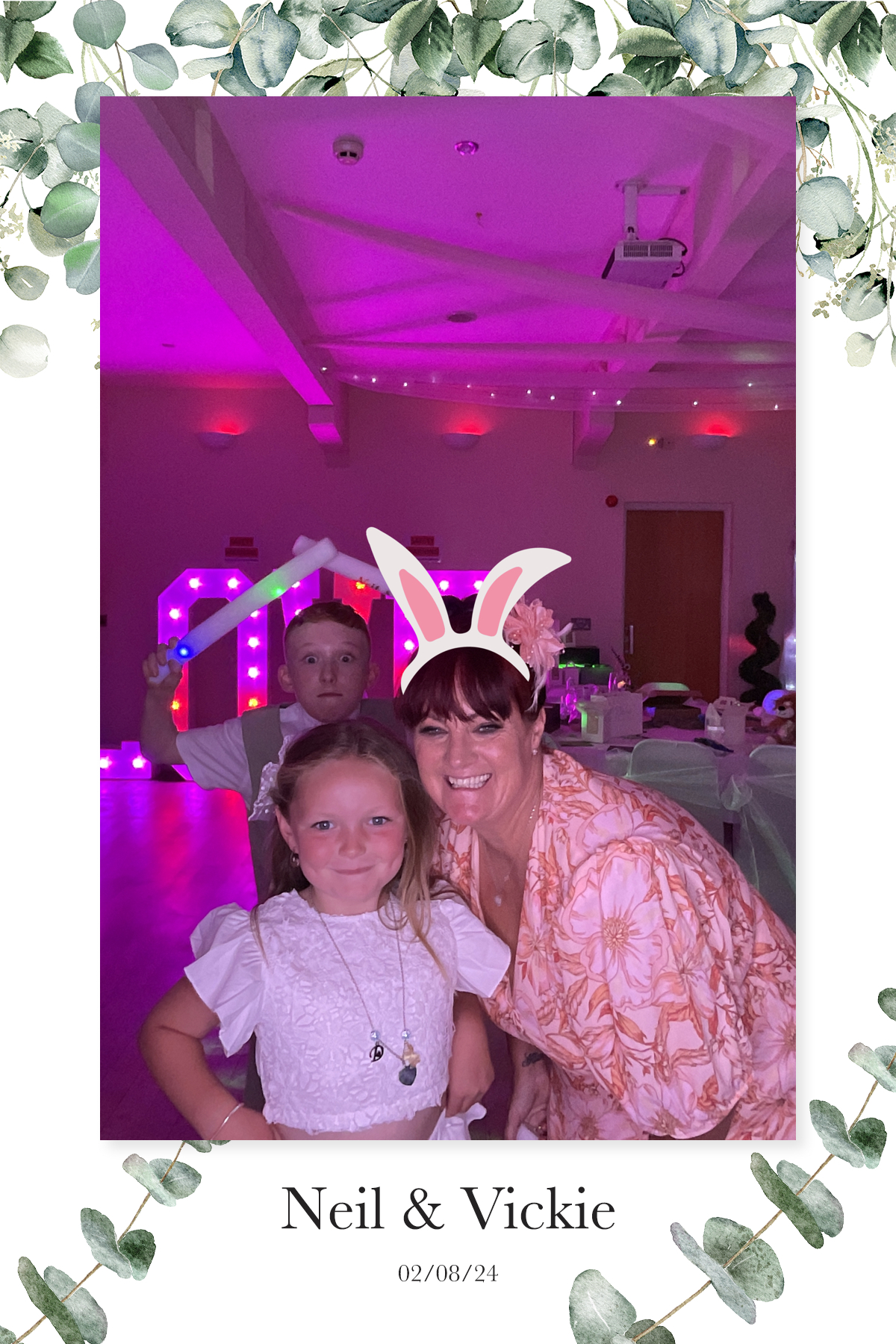 Vickie & Neil's Wedding | View more photos from the event at gallery.liverpoolselfiemirror.co.uk/u/LiverpoolSelfieMirror/Vickie-Neils-Wedding