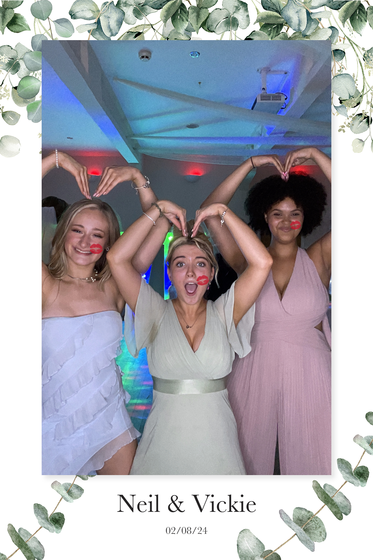 Vickie & Neil's Wedding | View more photos from the event at gallery.liverpoolselfiemirror.co.uk/u/LiverpoolSelfieMirror/Vickie-Neils-Wedding