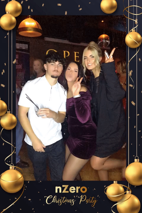 nZero Xmas Party | View more photos from the event at gallery.liverpoolselfiemirror.co.uk/u/LiverpoolSelfieMirror/nZero-Xmas-Party