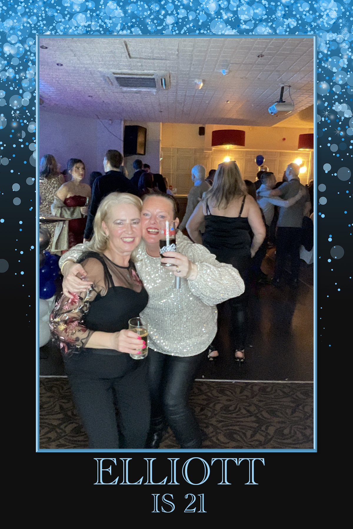 Elliott's 21st Birthday | View more photos from the event at gallery.liverpoolselfiemirror.co.uk/u/LiverpoolSelfieMirror/Elliotts-21st-Birthday