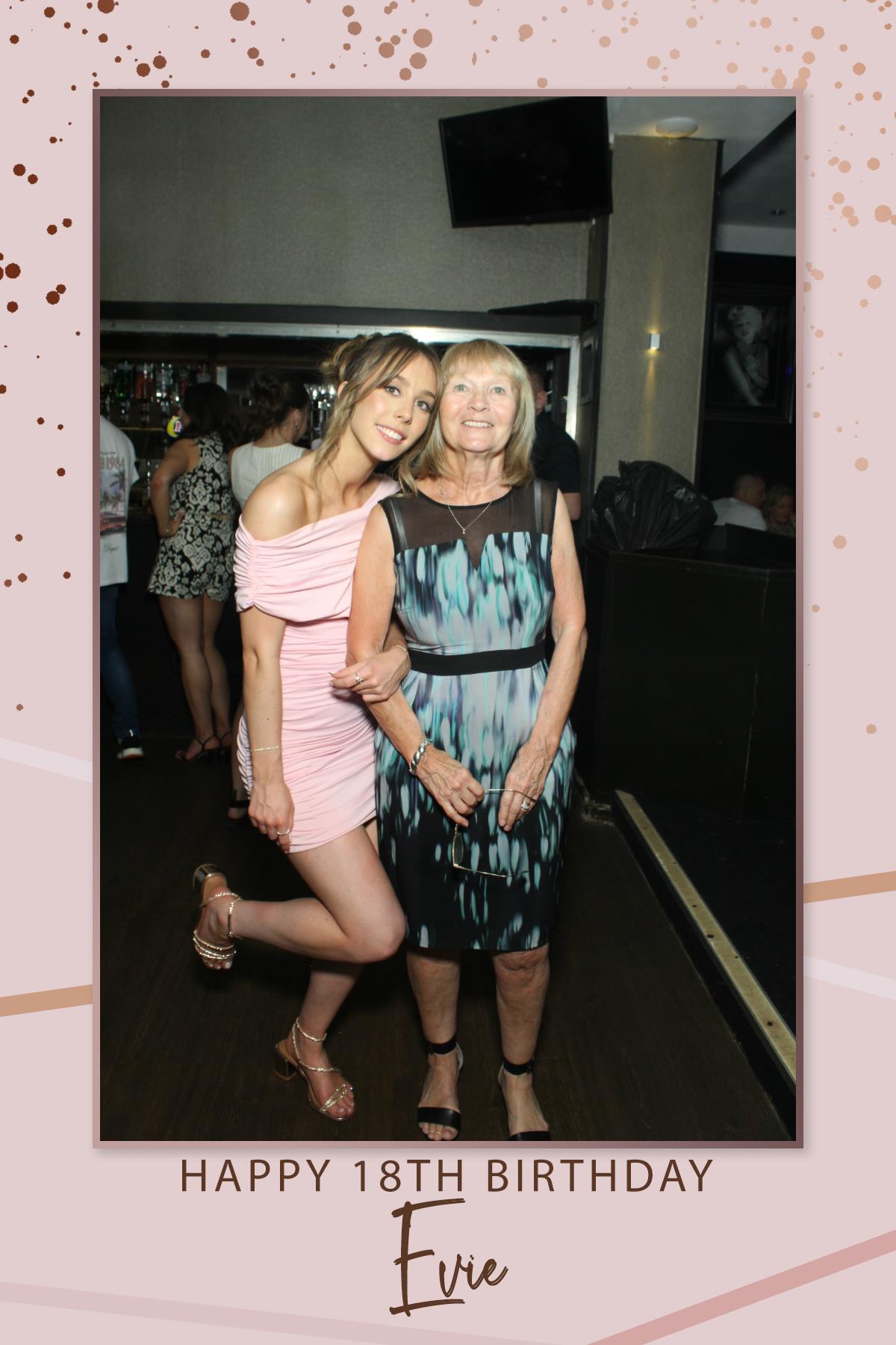 Evie's 18th Birthday | View more photos from the event at gallery.liverpoolselfiemirror.co.uk/u/LiverpoolSelfieMirror/Evies-18th-Birthday