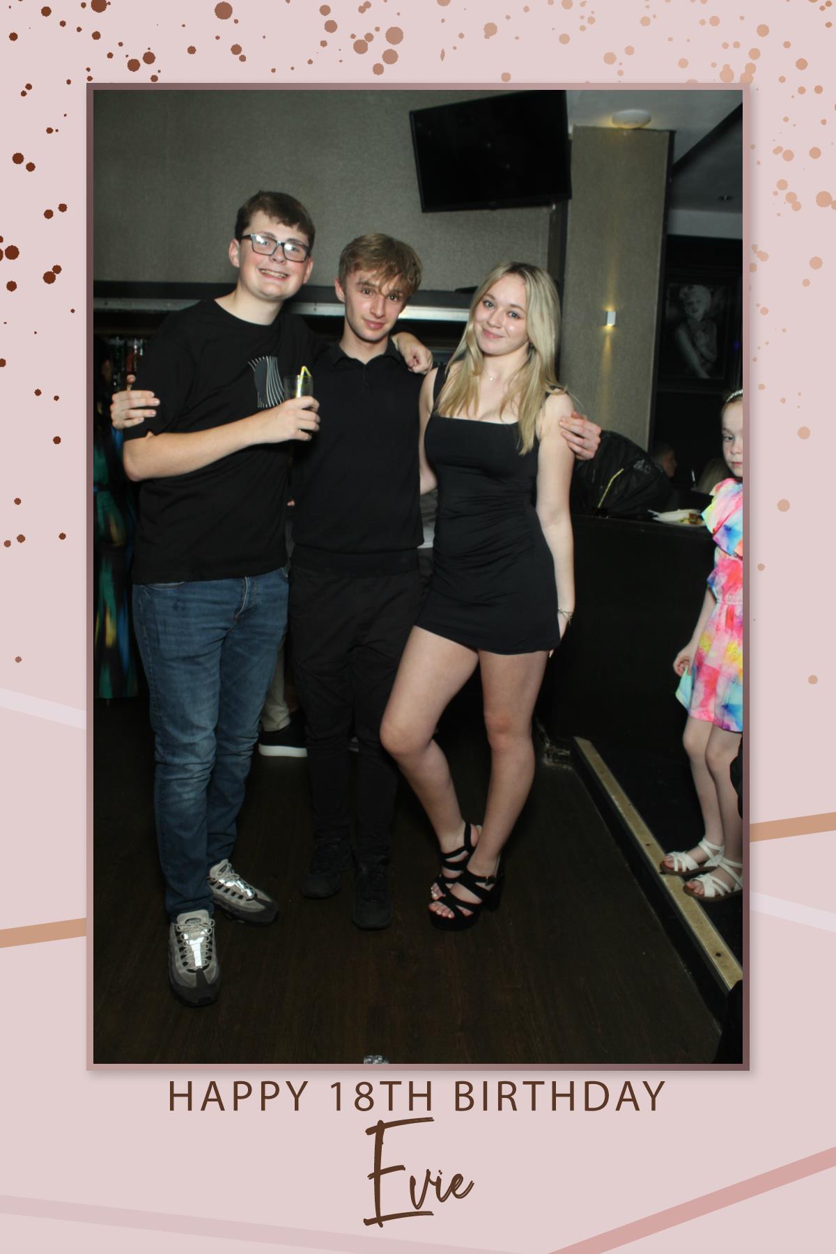 Evie's 18th Birthday | View more photos from the event at gallery.liverpoolselfiemirror.co.uk/u/LiverpoolSelfieMirror/Evies-18th-Birthday
