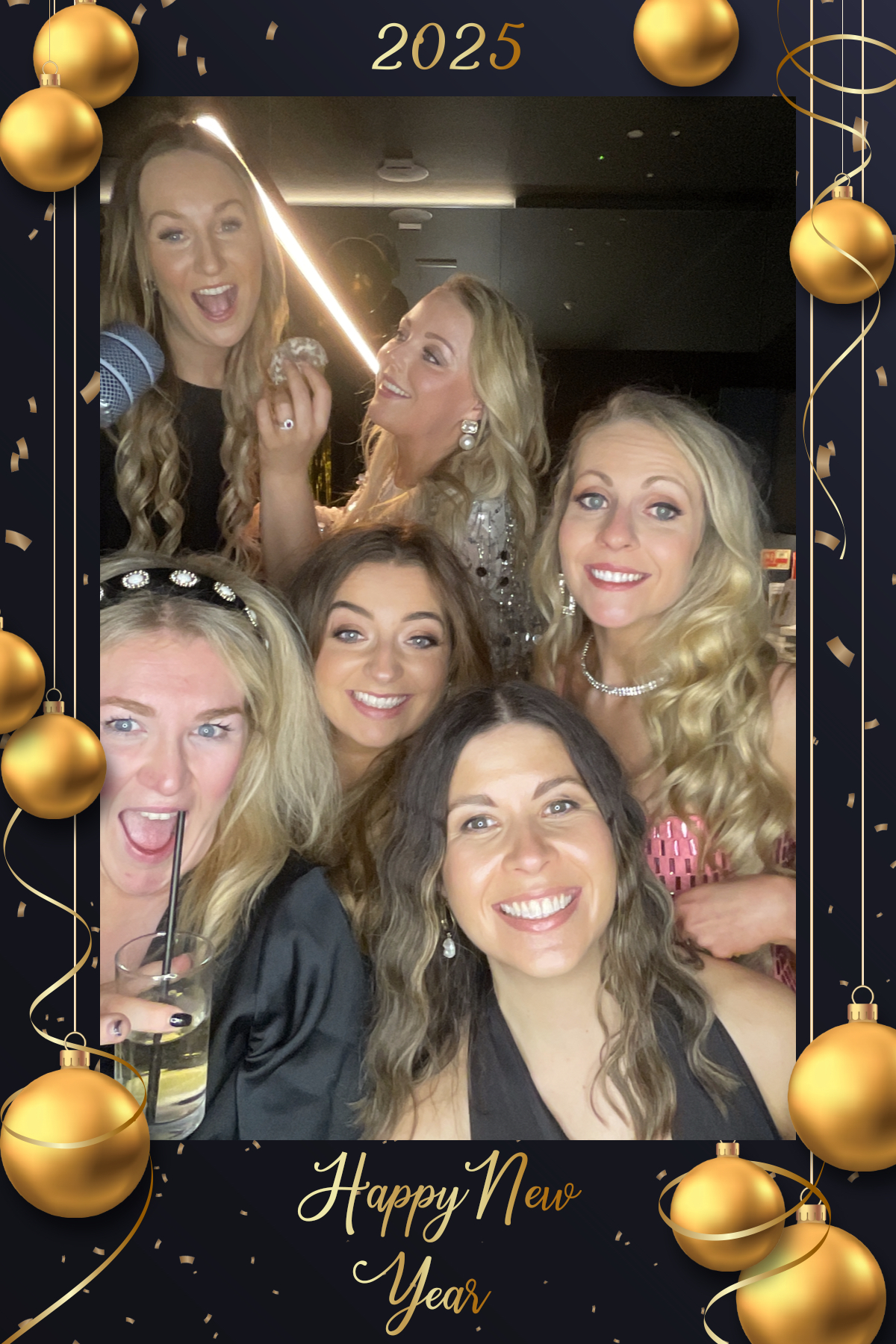 Happy New Year 2025 | View more photos from the event at gallery.liverpoolselfiemirror.co.uk/u/LiverpoolSelfieMirror/Happy-New-Year-2025