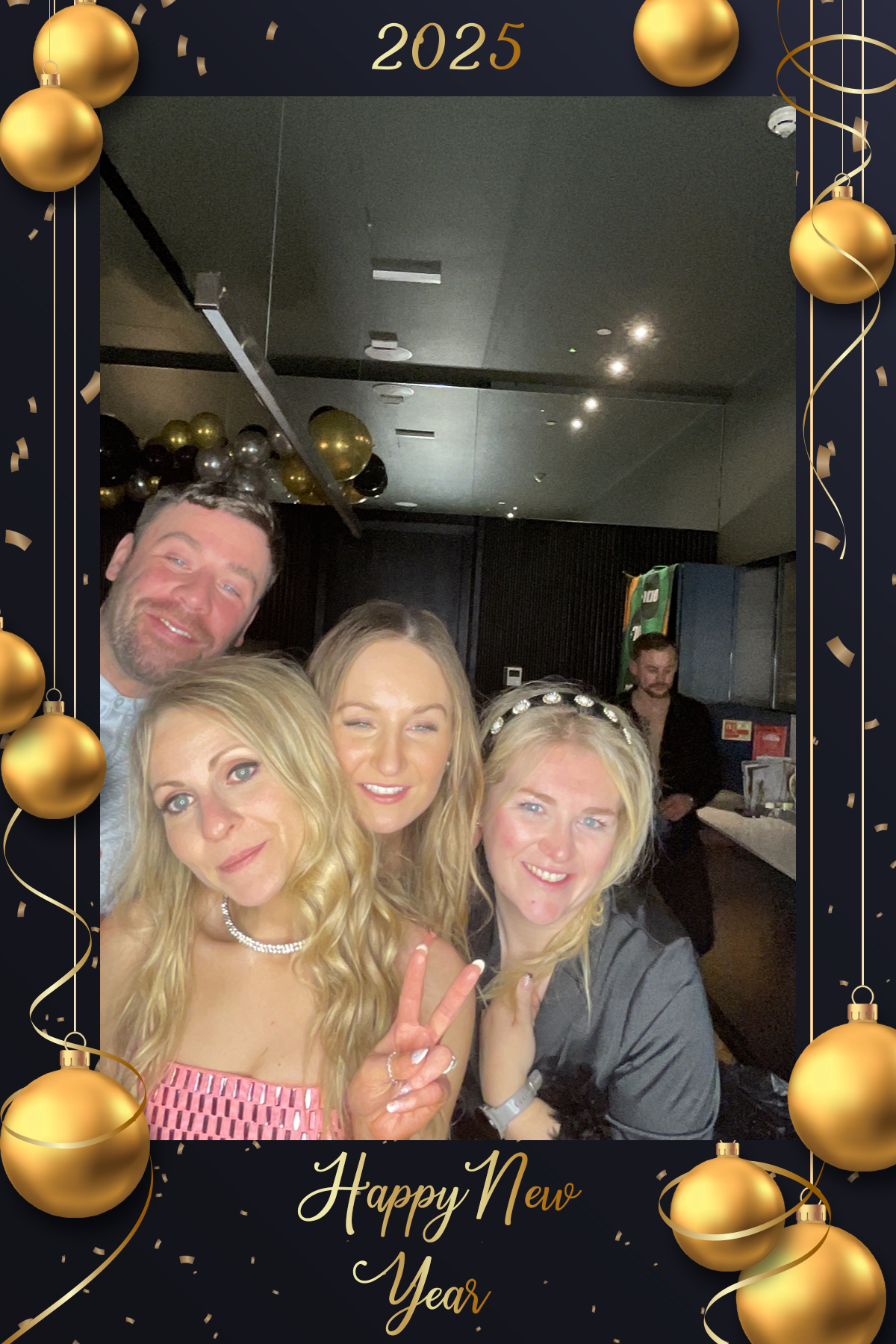 Happy New Year 2025 | View more photos from the event at gallery.liverpoolselfiemirror.co.uk/u/LiverpoolSelfieMirror/Happy-New-Year-2025