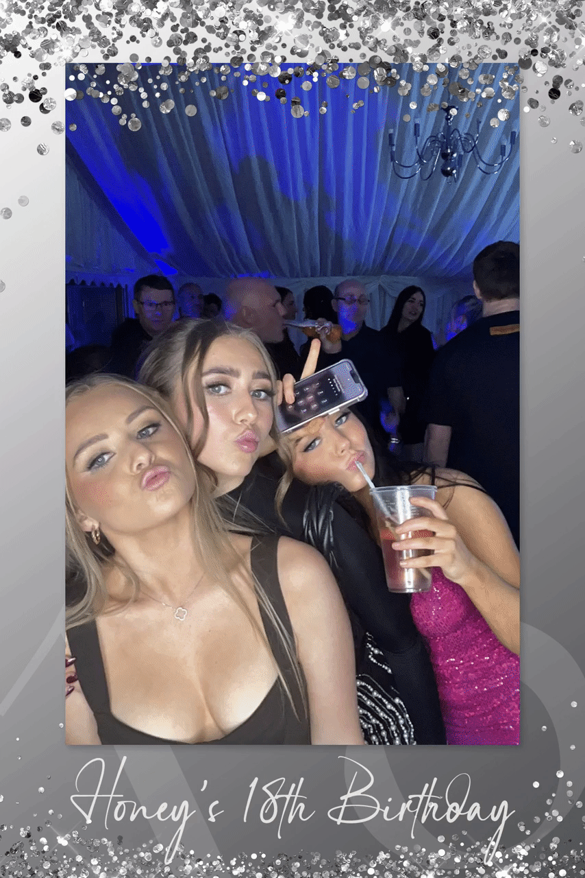 Honey's 18th Birthday | View more photos from the event at gallery.liverpoolselfiemirror.co.uk/u/LiverpoolSelfieMirror/Honeys-18th-Birthday