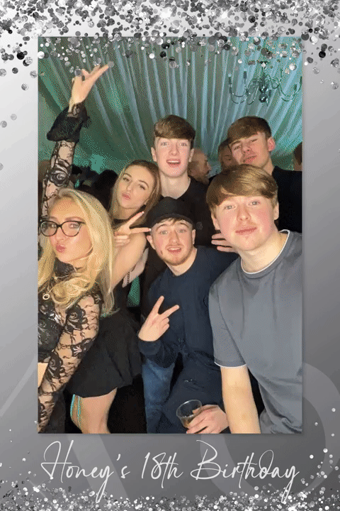 Honey's 18th Birthday | View more photos from the event at gallery.liverpoolselfiemirror.co.uk/u/LiverpoolSelfieMirror/Honeys-18th-Birthday