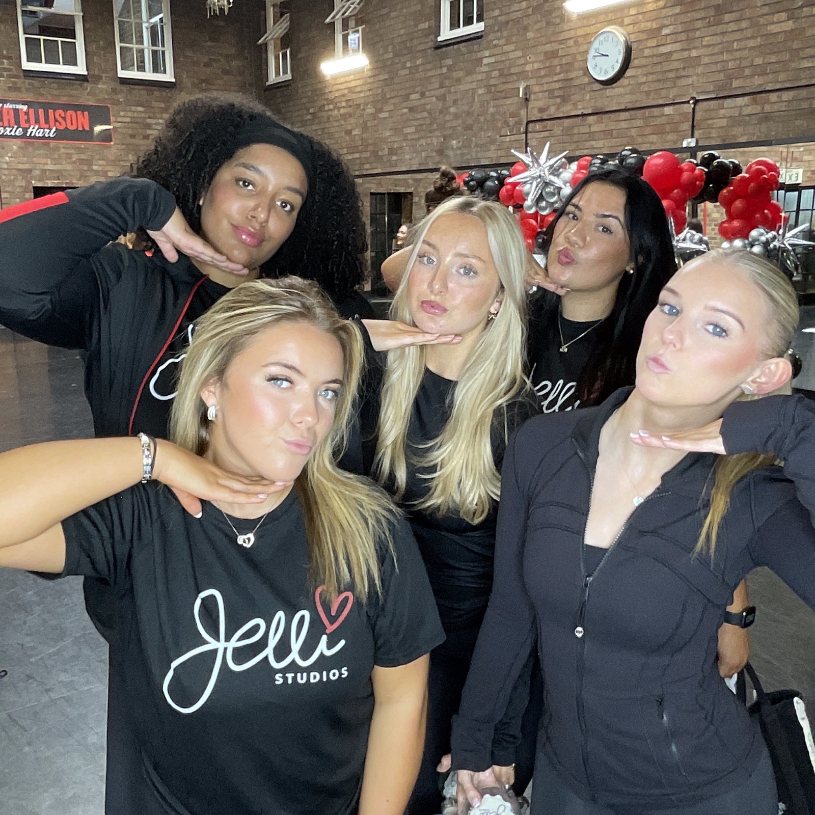 Jelli Studios First Day of College 2025 | View more photos from the event at gallery.liverpoolselfiemirror.co.uk/u/LiverpoolSelfieMirror/Jelli-Studios-First-Day-of-College-2025