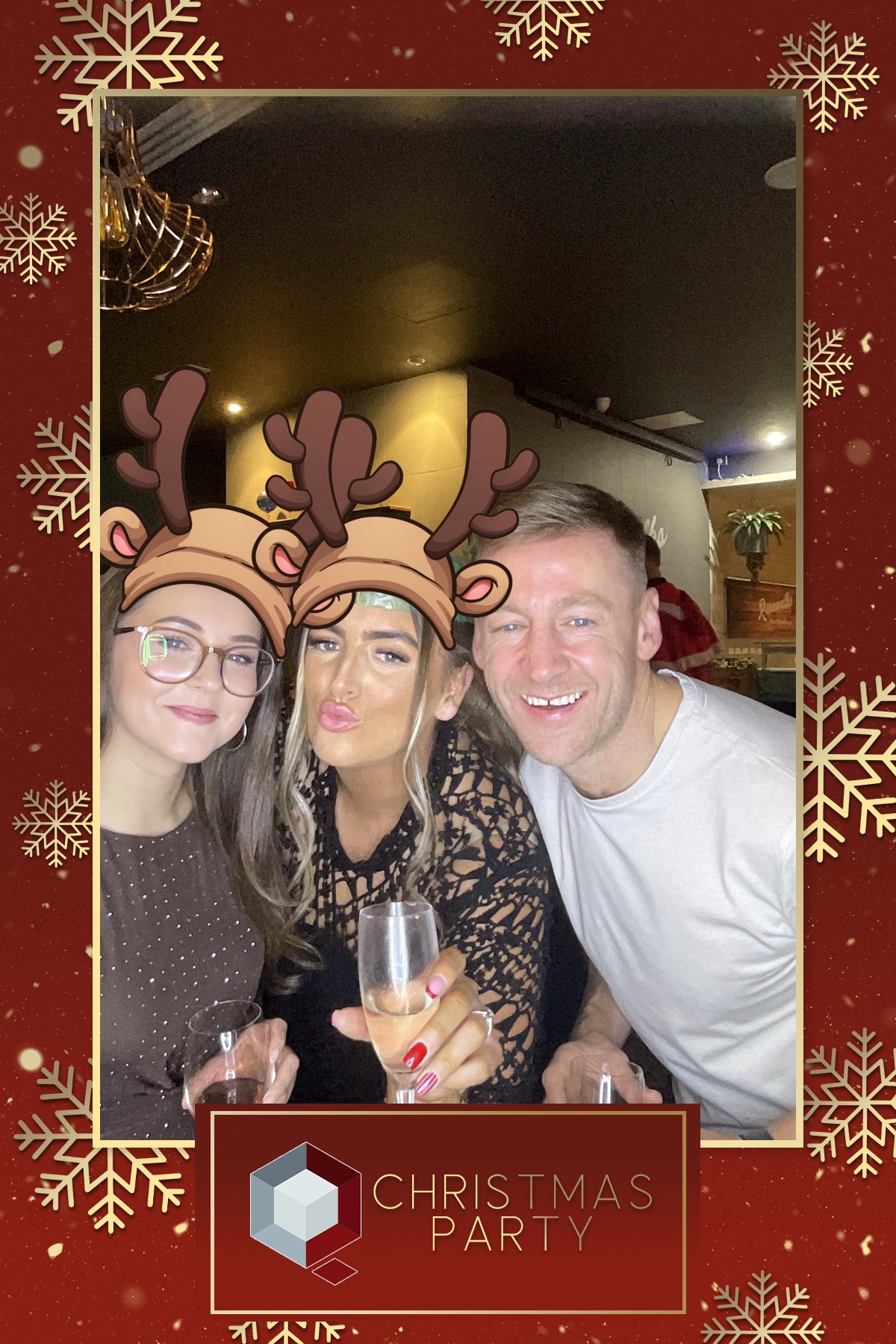 MJ Quinn Christmas Party | View more photos from the event at gallery.liverpoolselfiemirror.co.uk/u/LiverpoolSelfieMirror/MJ-Quinn-Christmas-Party