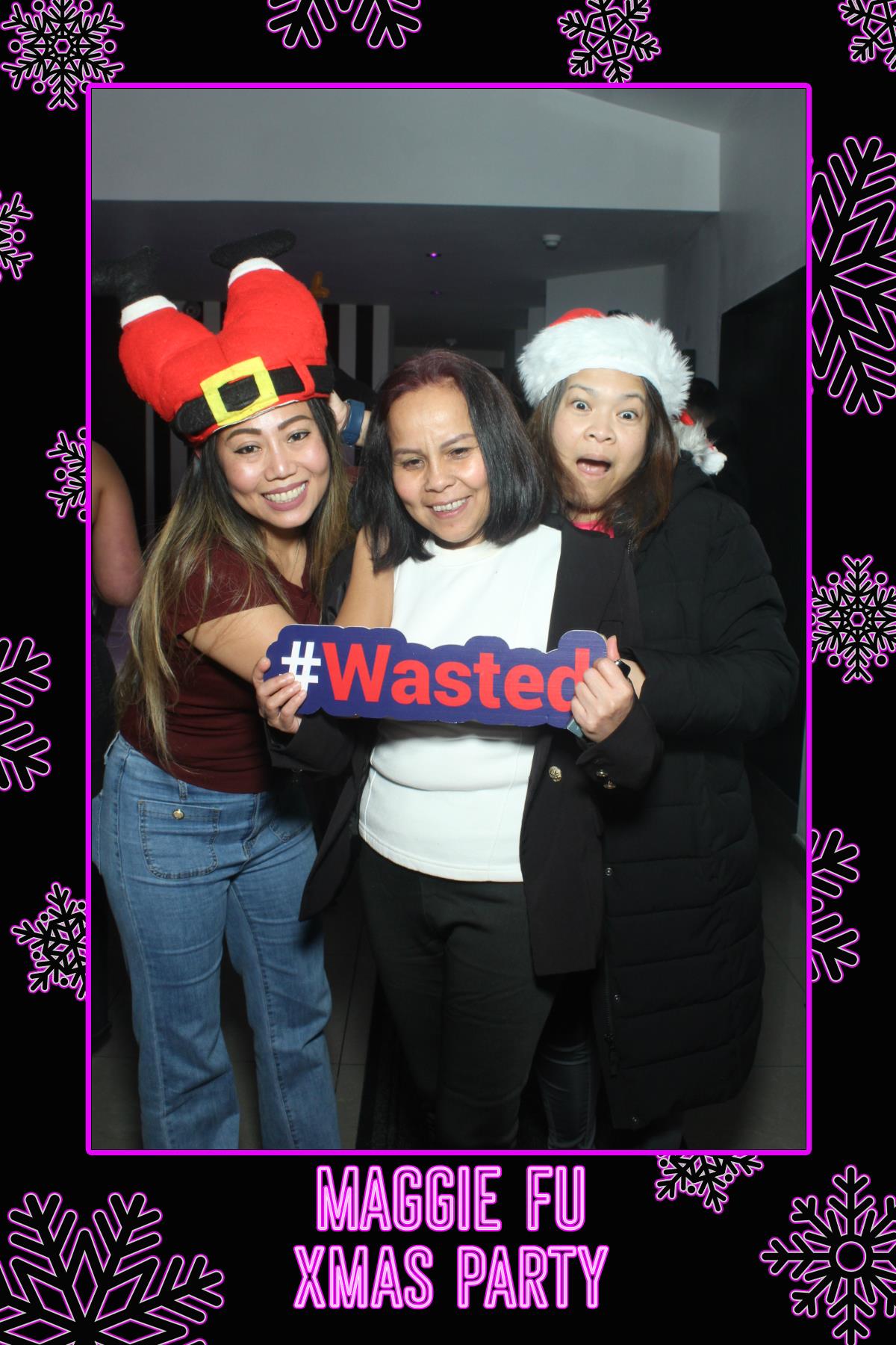Maggie Fu Christmas Party | View more photos from the event at gallery.liverpoolselfiemirror.co.uk/u/LiverpoolSelfieMirror/Maggie-Fu-Christmas-Party