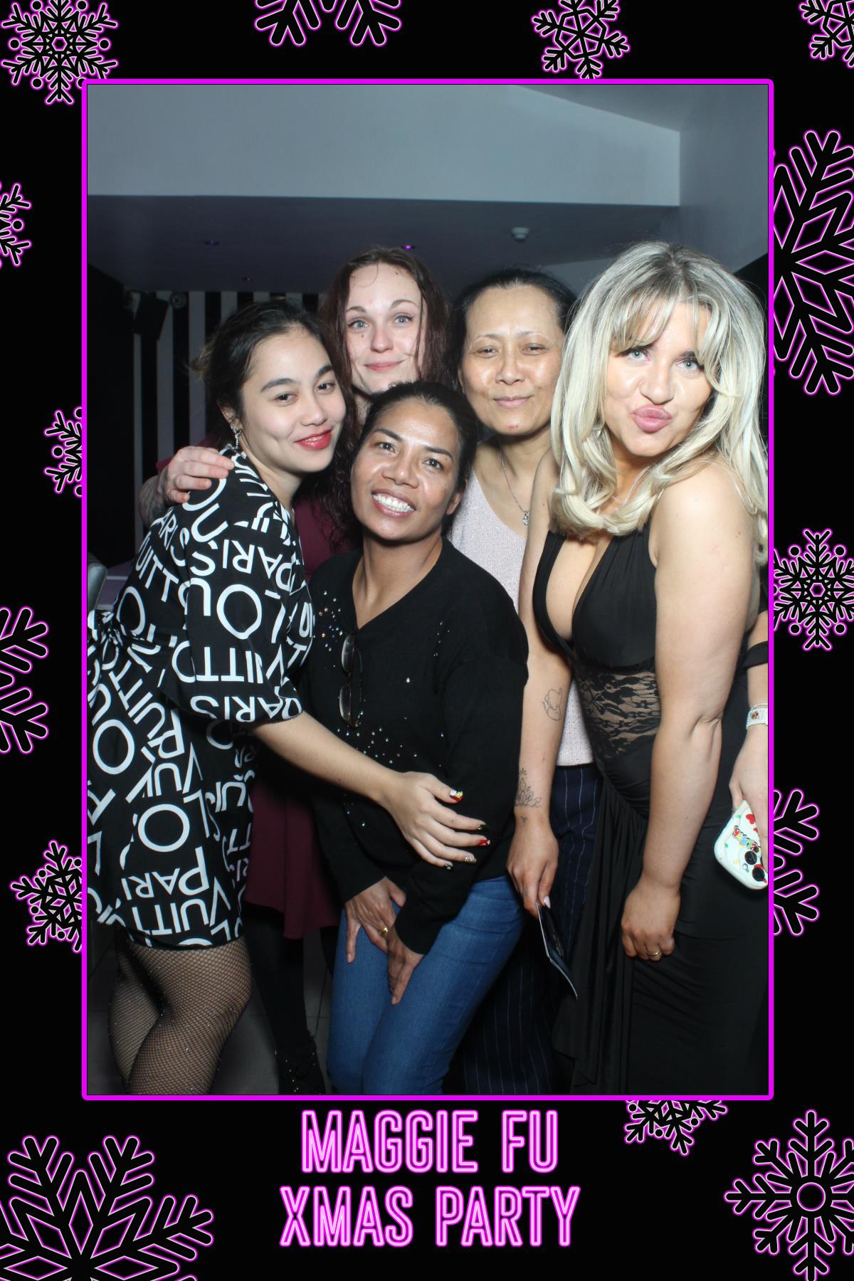 Maggie Fu Christmas Party | View more photos from the event at gallery.liverpoolselfiemirror.co.uk/u/LiverpoolSelfieMirror/Maggie-Fu-Christmas-Party