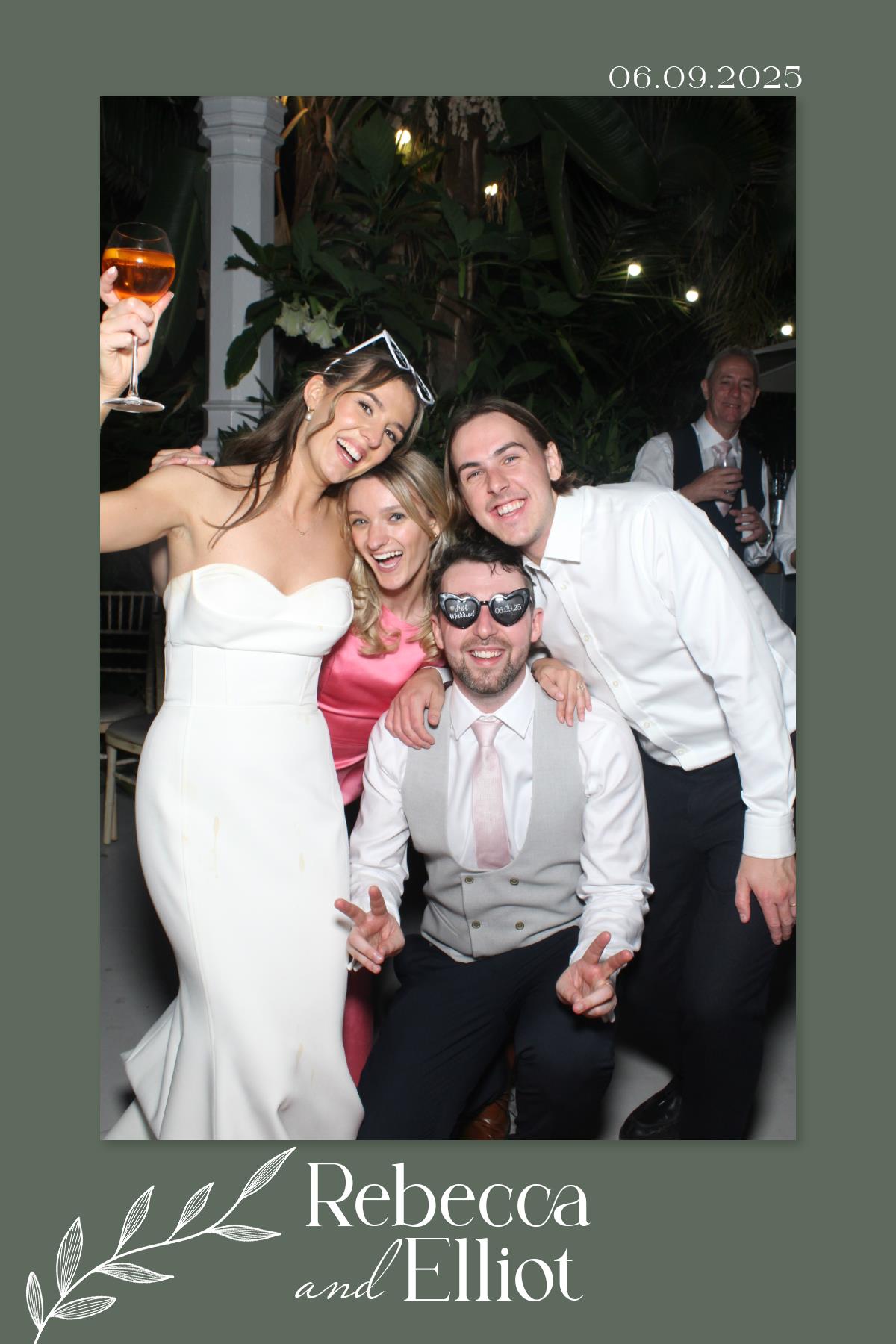 Rebecca & Elliot's Wedding | View more photos from the event at gallery.liverpoolselfiemirror.co.uk/u/LiverpoolSelfieMirror/Rebecca-Elliots-Wedding