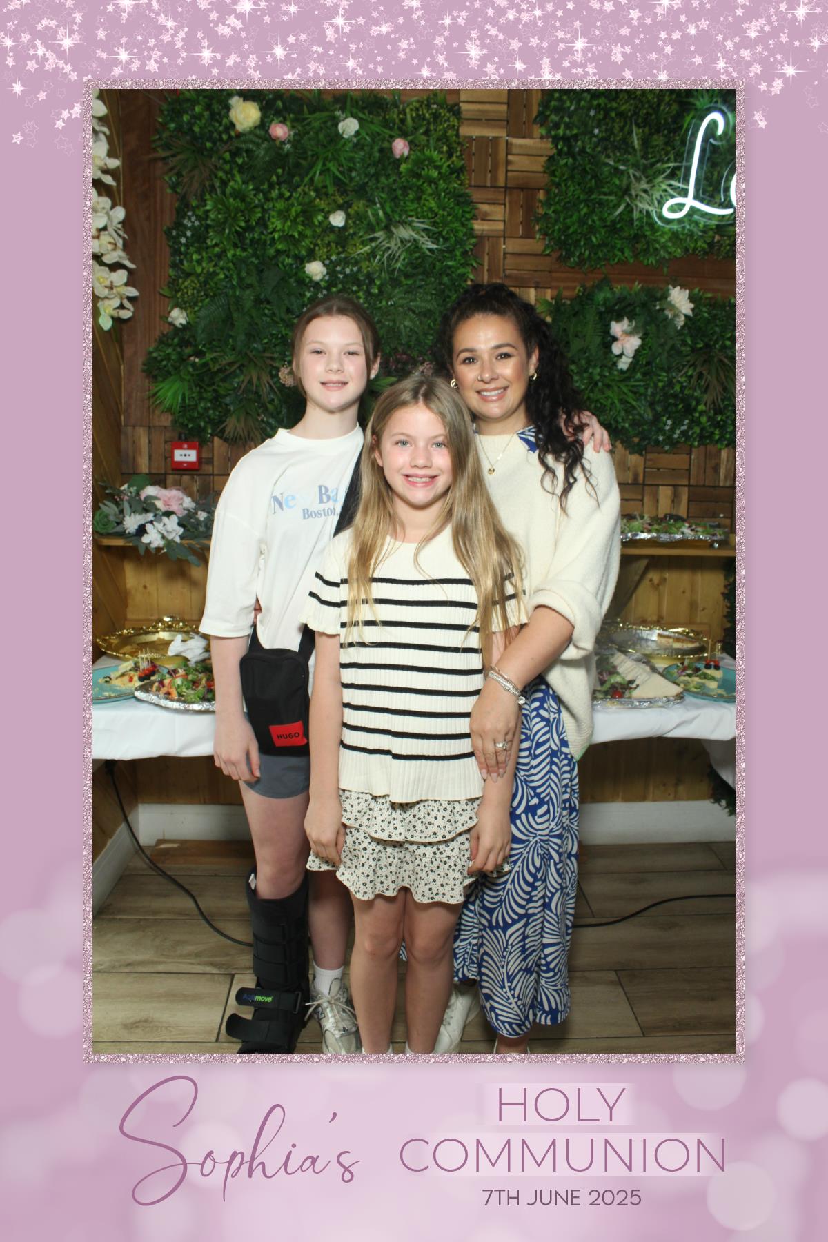Sophia's 1st Holy Communion | View more photos from the event at gallery.liverpoolselfiemirror.co.uk/u/LiverpoolSelfieMirror/Sophias-1st-Holy-Communion