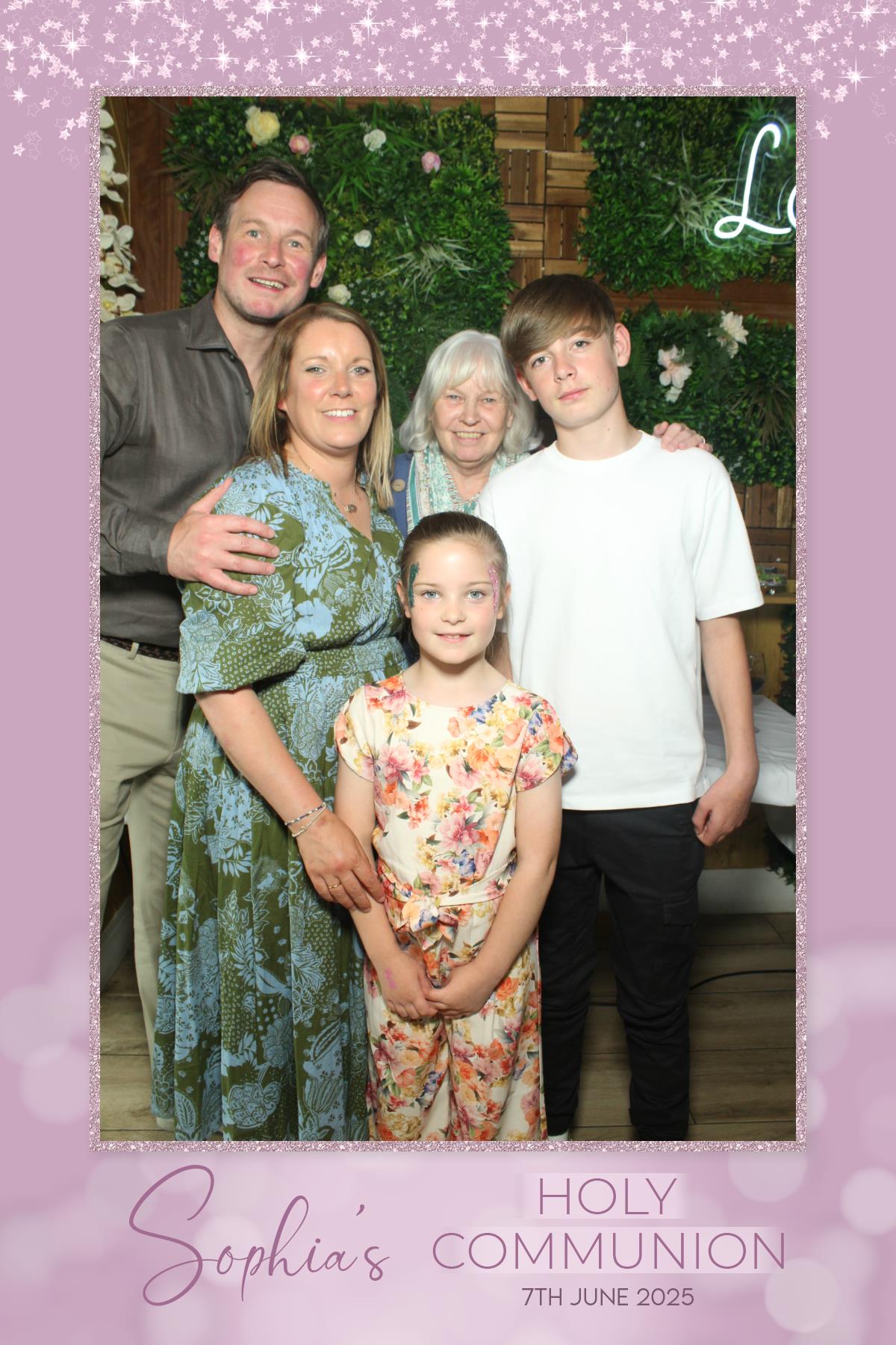 Sophia's 1st Holy Communion | View more photos from the event at gallery.liverpoolselfiemirror.co.uk/u/LiverpoolSelfieMirror/Sophias-1st-Holy-Communion
