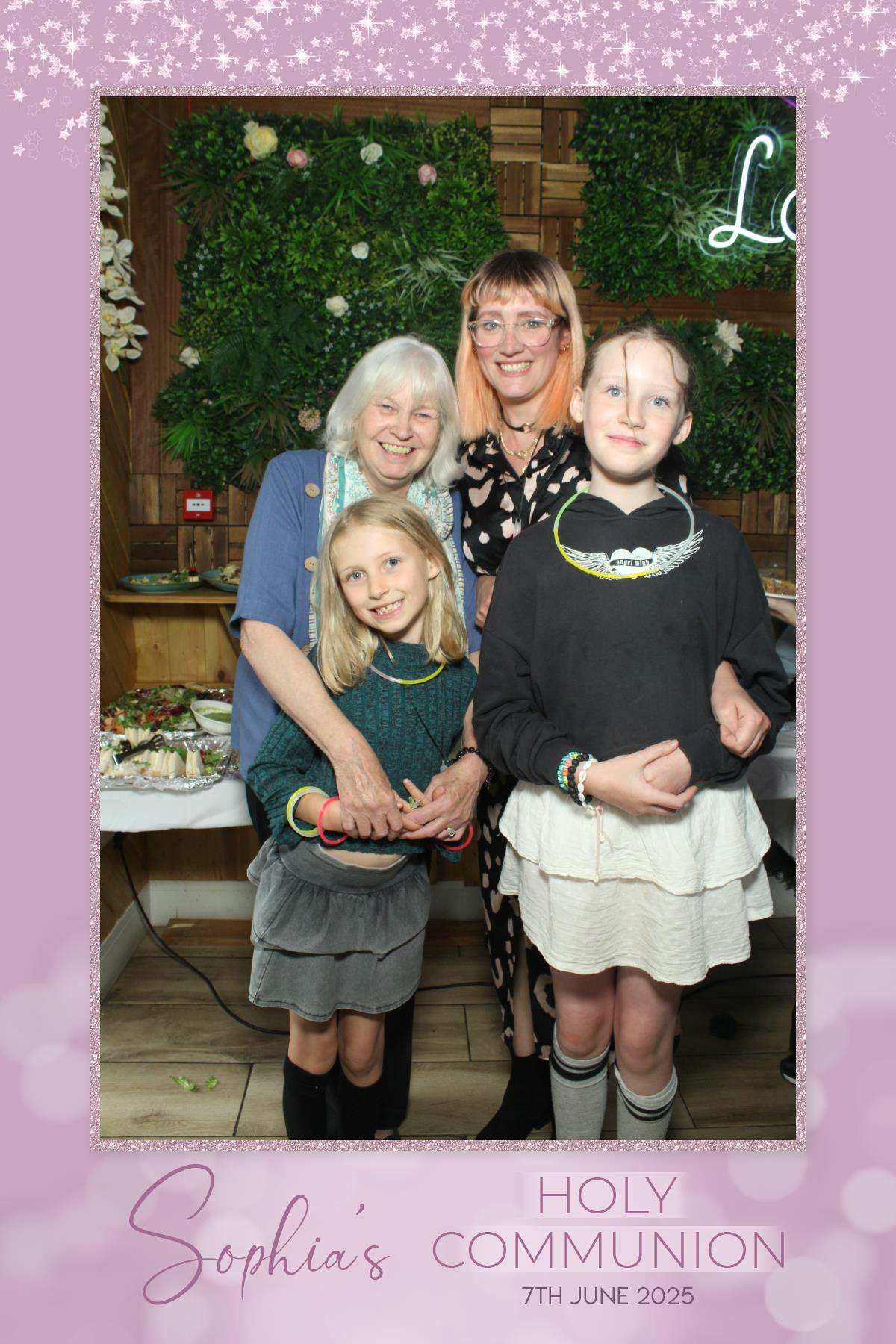 Sophia's 1st Holy Communion | View more photos from the event at gallery.liverpoolselfiemirror.co.uk/u/LiverpoolSelfieMirror/Sophias-1st-Holy-Communion