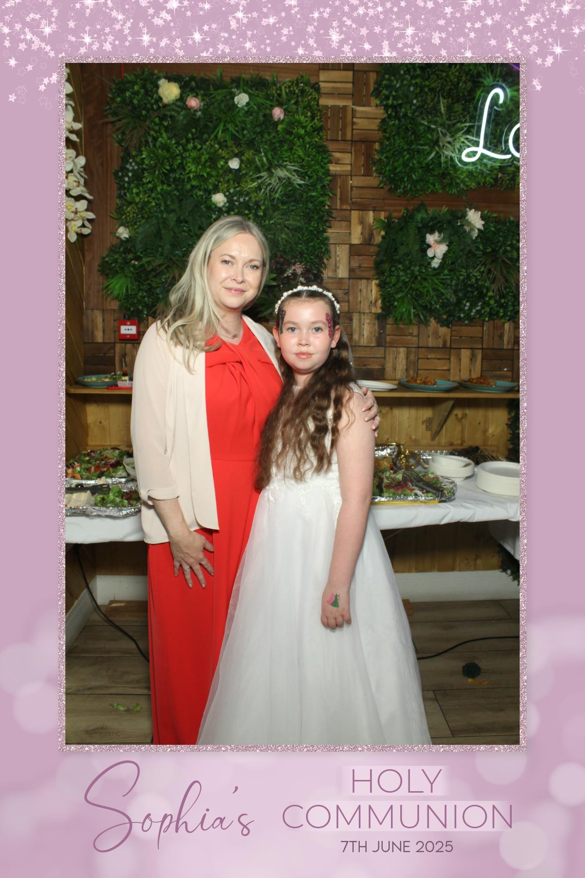 Sophia's 1st Holy Communion | View more photos from the event at gallery.liverpoolselfiemirror.co.uk/u/LiverpoolSelfieMirror/Sophias-1st-Holy-Communion