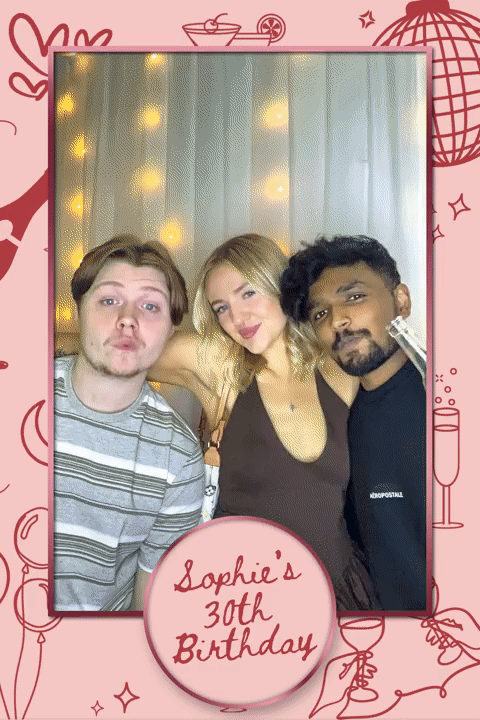 Sophie's 30th Birthday | View more photos from the event at gallery.liverpoolselfiemirror.co.uk/u/LiverpoolSelfieMirror/Sophies-30th-Birthday