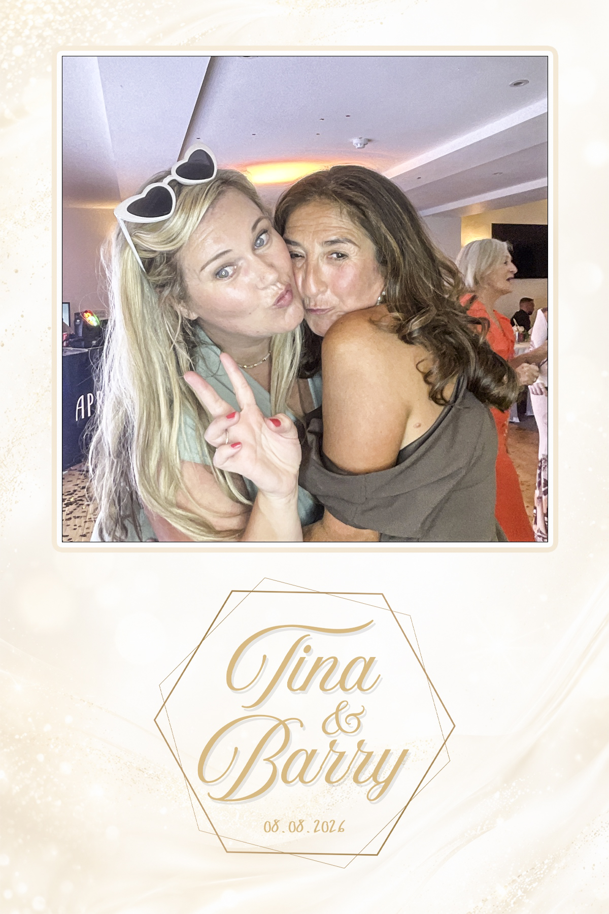 Barry & Tina's Wedding | View more photos from the event at gallery.liverpoolselfiemirror.co.uk/u/LiverpoolSelfieMirror/Barry-Tinas-Wedding