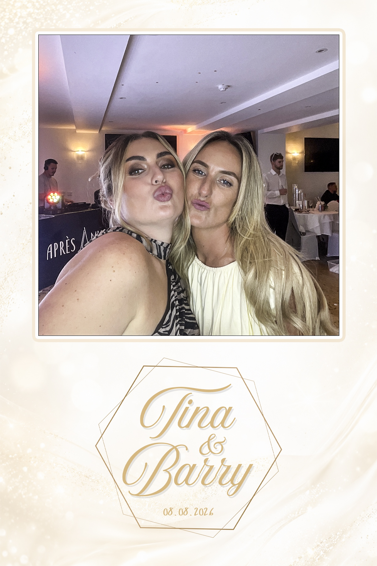 Barry & Tina's Wedding | View more photos from the event at gallery.liverpoolselfiemirror.co.uk/u/LiverpoolSelfieMirror/Barry-Tinas-Wedding