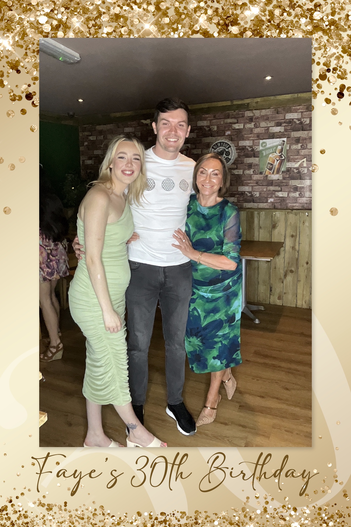 Faye's 30th Birthday | View more photos from the event at gallery.liverpoolselfiemirror.co.uk/u/LiverpoolSelfieMirror/Fayes-30th-Birthday