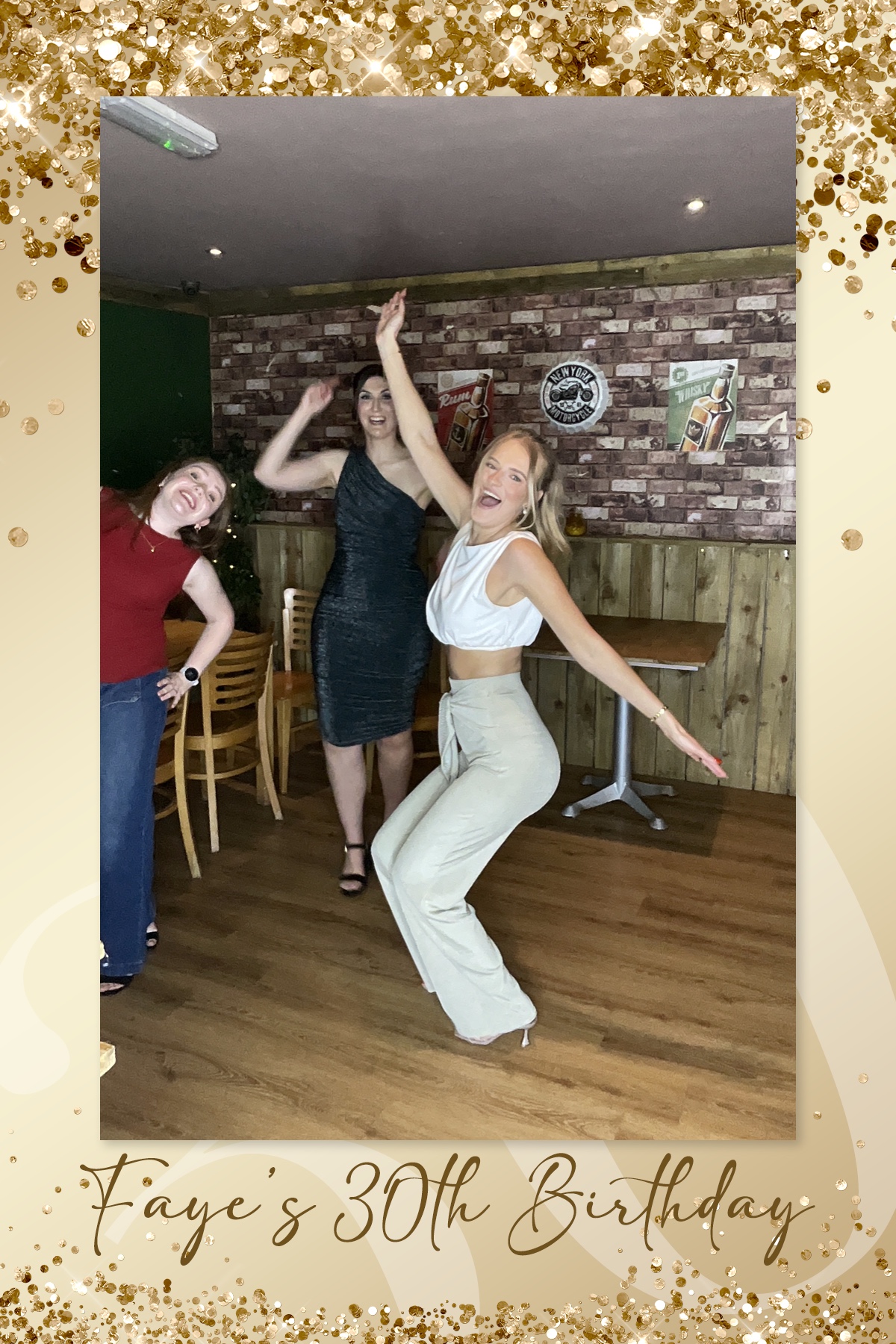 Faye's 30th Birthday | View more photos from the event at gallery.liverpoolselfiemirror.co.uk/u/LiverpoolSelfieMirror/Fayes-30th-Birthday