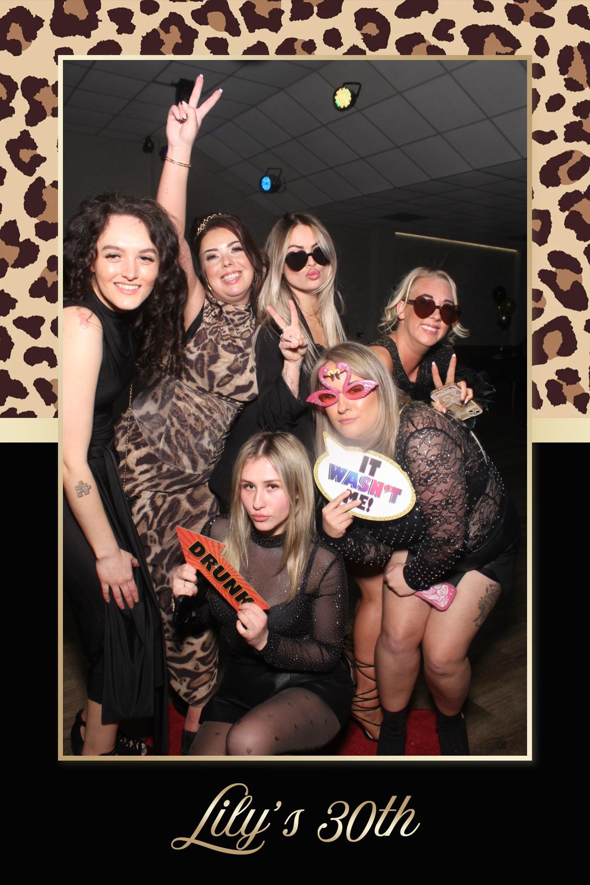 Lily's 30th Birthday | View more photos from the event at gallery.liverpoolselfiemirror.co.uk/u/LiverpoolSelfieMirror/Lilys-30th-Birthday