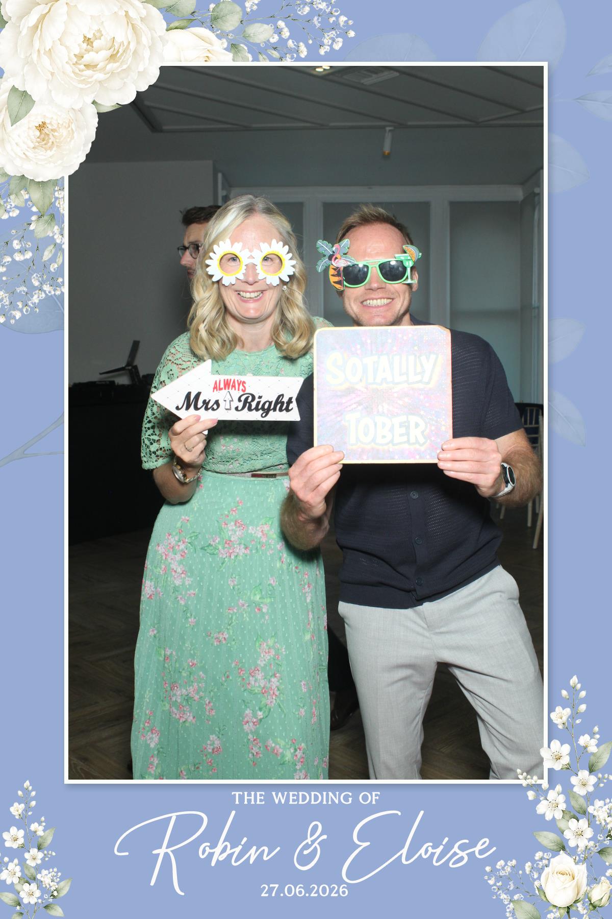 Robin & Eloise's Wedding | View more photos from the event at gallery.liverpoolselfiemirror.co.uk/u/LiverpoolSelfieMirror/Robin-Eloises-Wedding