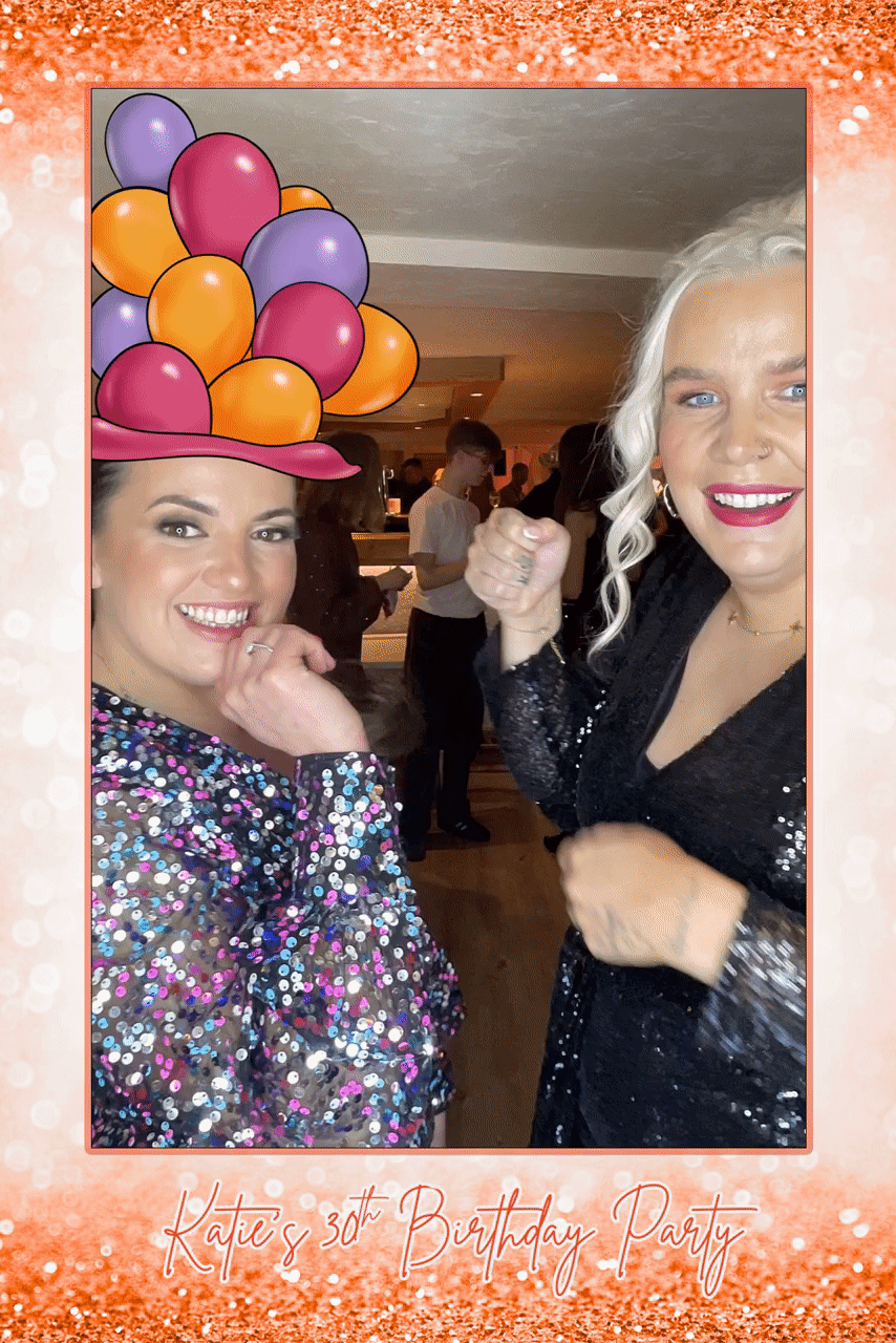 Sequins & Spritz - Katie's 30th Birthday | View more photos from the event at gallery.liverpoolselfiemirror.co.uk/u/LiverpoolSelfieMirror/Sequins-Spritz-Katies-30th-Birthday