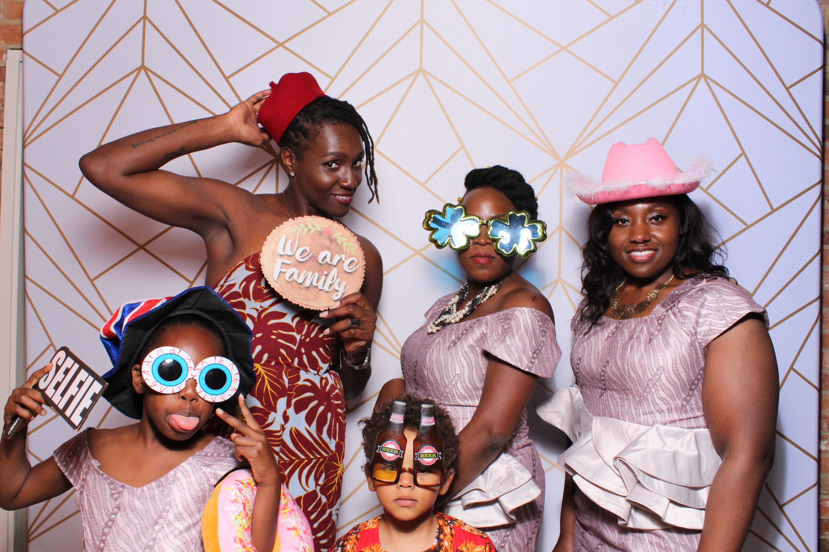 Chinazom & Aprils Wedding  | View more photos from the event at gallery.magicimages.uk/u/MagicImages/Chinazom-Aprils-Wedding