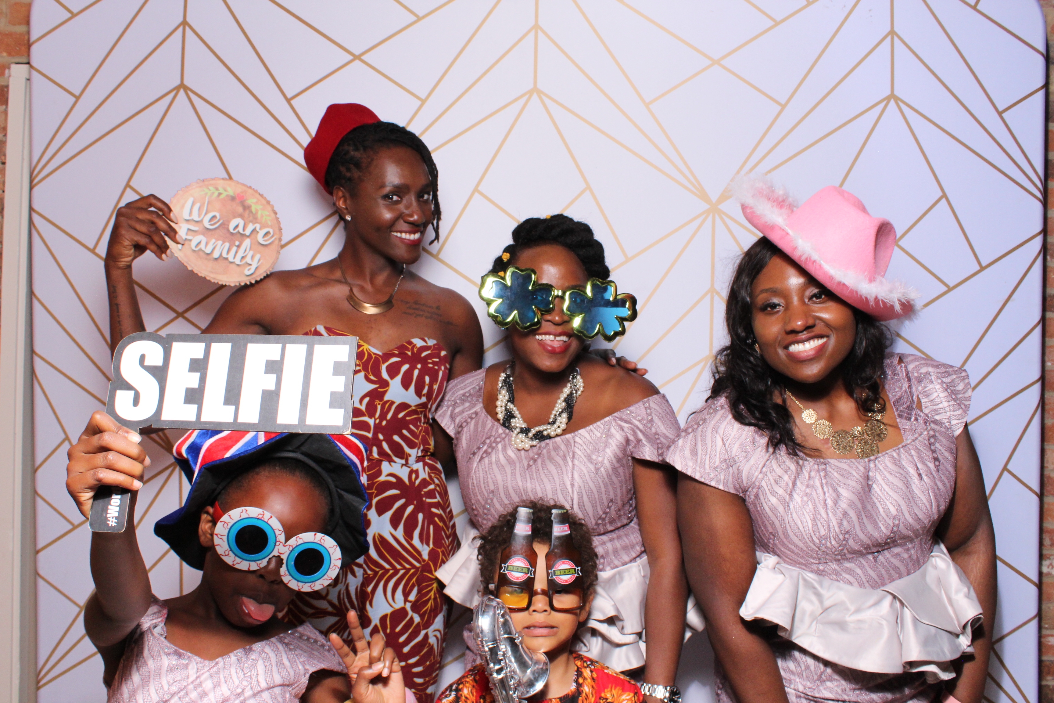 Chinazom & Aprils Wedding  | View more photos from the event at gallery.magicimages.uk/u/MagicImages/Chinazom-Aprils-Wedding