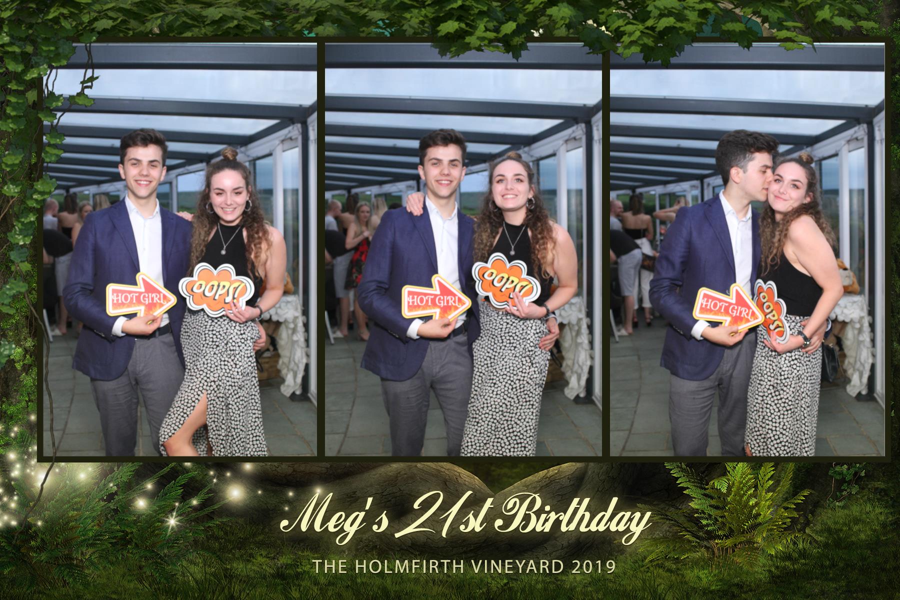 Meg's 21st birthday party  | View more photos from the event at gallery.magicimages.uk/u/MagicImages/Megs-21st-birthday-party