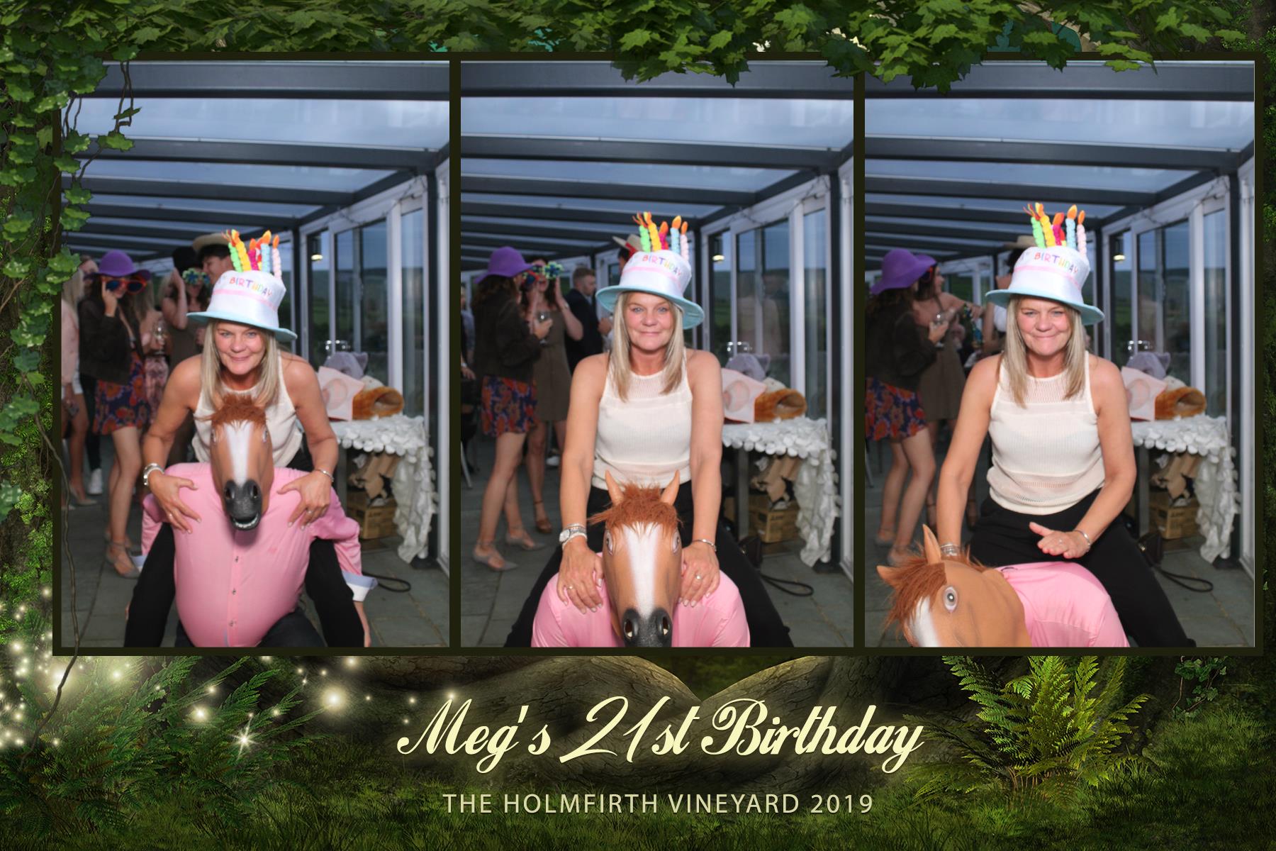 Meg's 21st birthday party  | View more photos from the event at gallery.magicimages.uk/u/MagicImages/Megs-21st-birthday-party